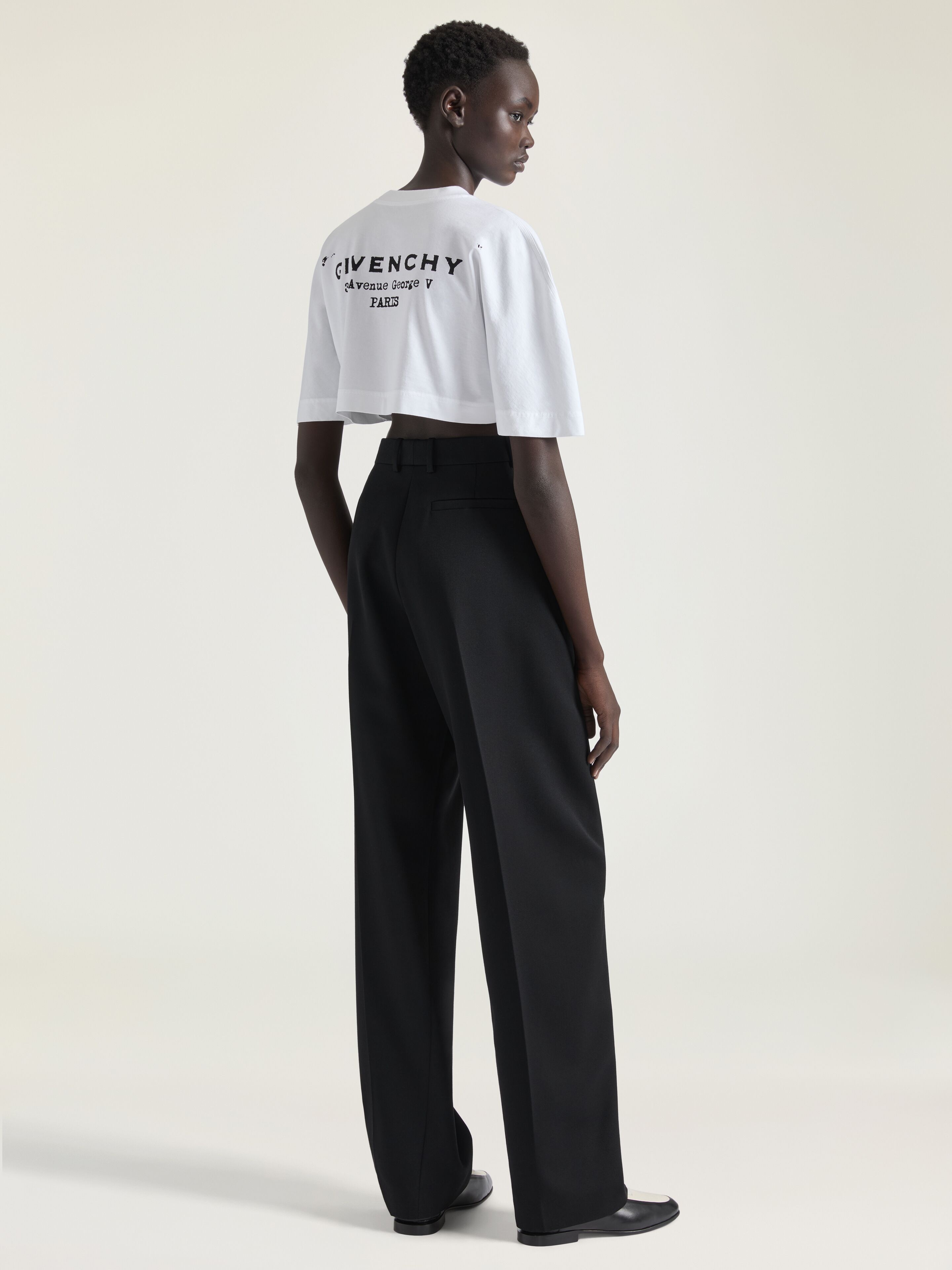 CROPPED FIT T-SHIRT IN COTTON WITH GIVENCHY STAMP PRINT - 3