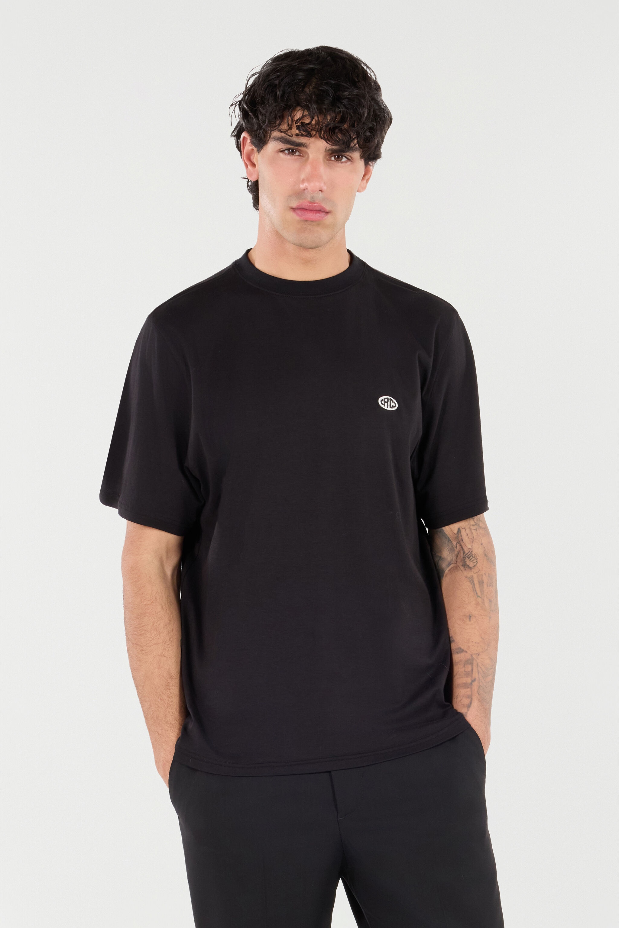 T-Shirt with Logo Patch - 3