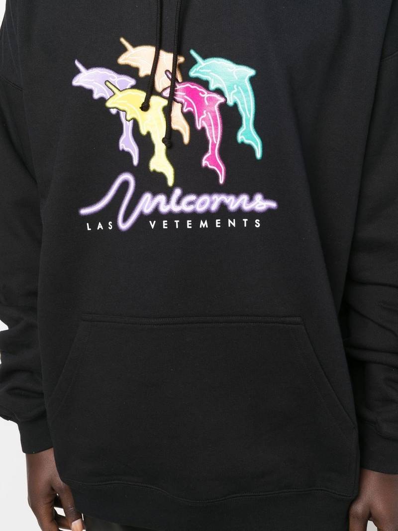 graphic-print hoodie 6