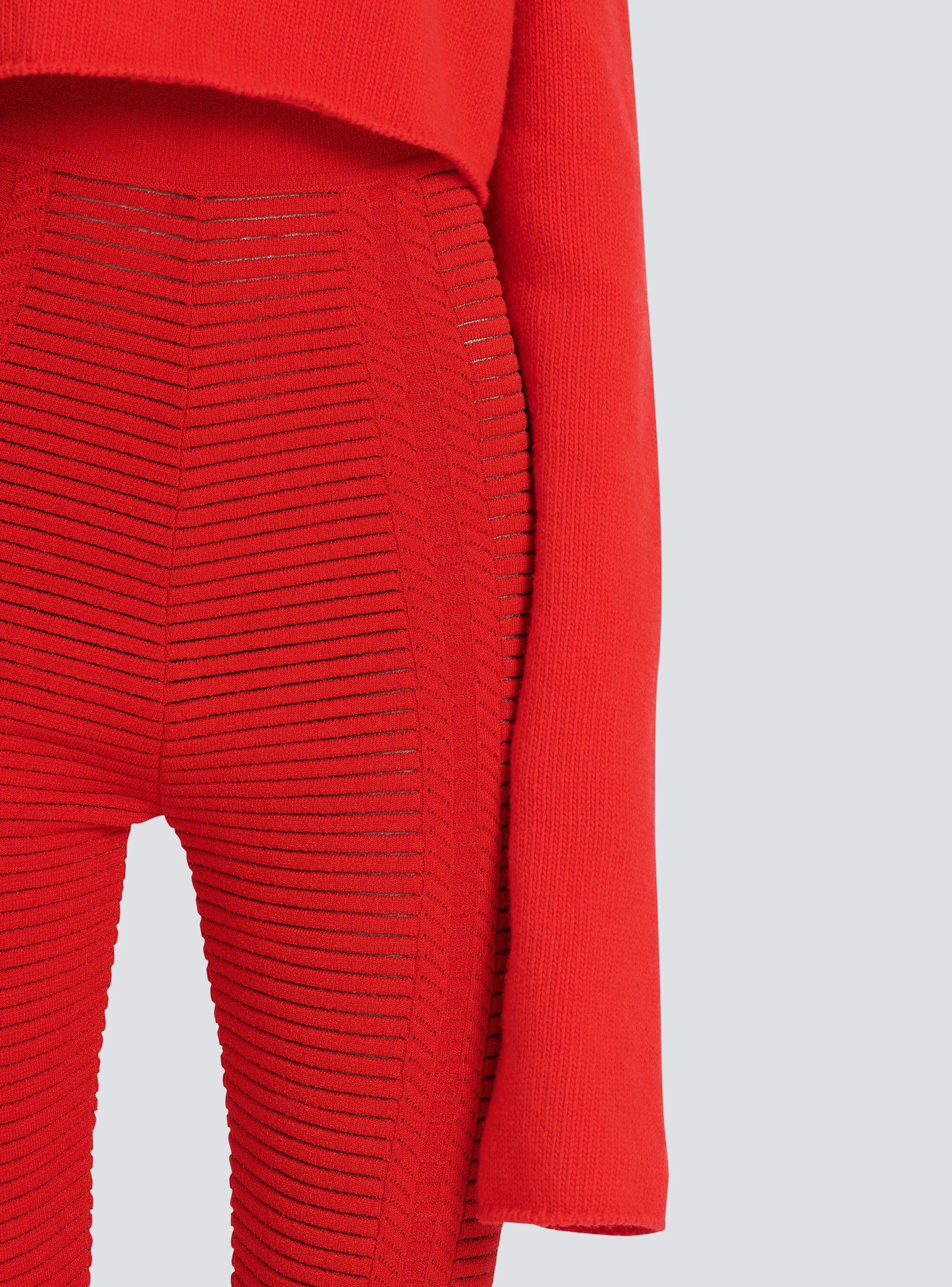Cropped knit sweater - 9