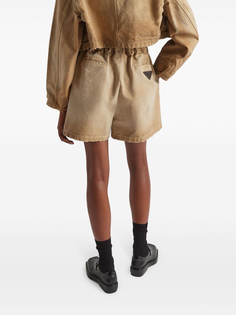 pleat-detailing shorts - 4