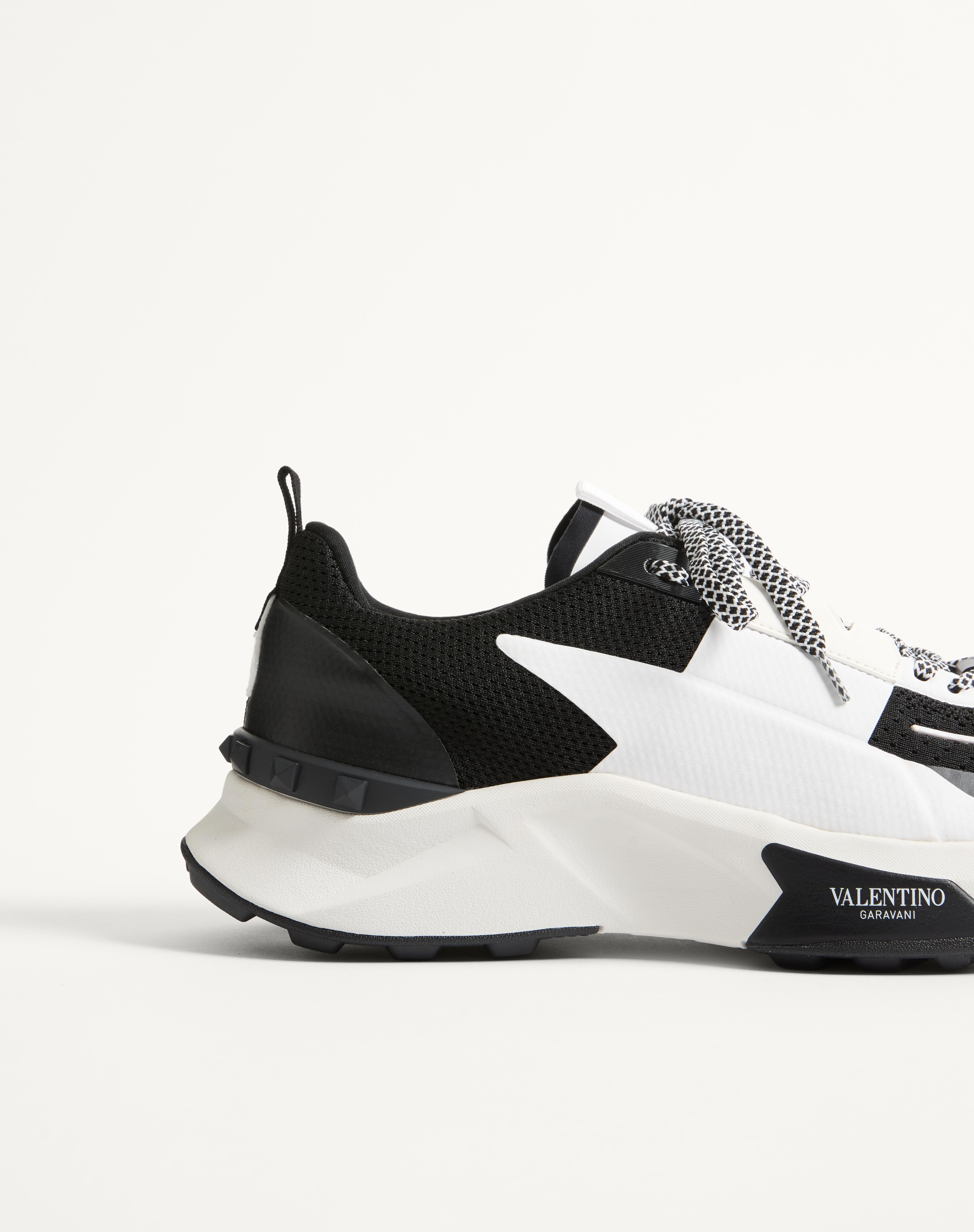 TRUE ACT LOW TOP SNEAKER IN MESH AND RUBBERIZED FABRIC - 8