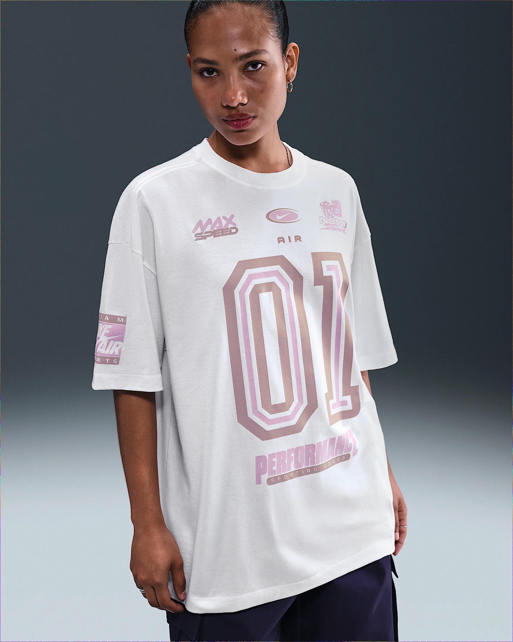 Nike Sportswear Essentials Women's Oversized T-Shirt - 1
