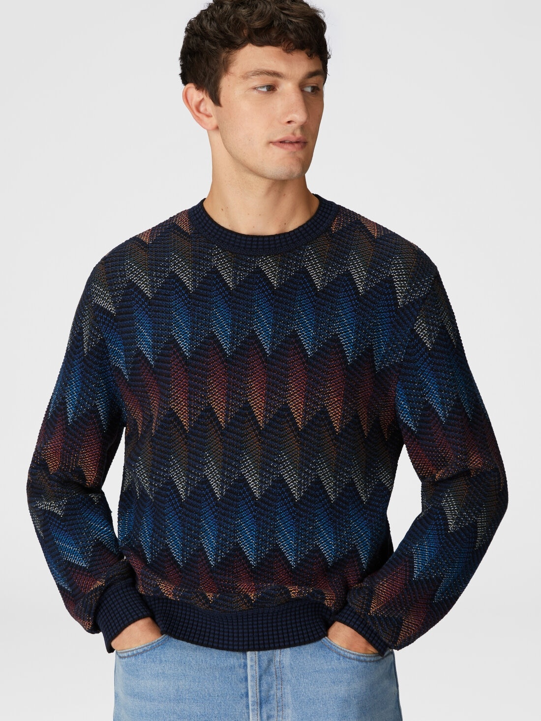 Crewneck sweater in gradient cotton chevron blend with contrasting piping - 4