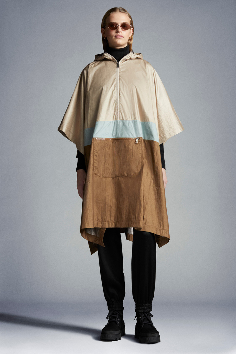 Moncler Packable Cape outlook