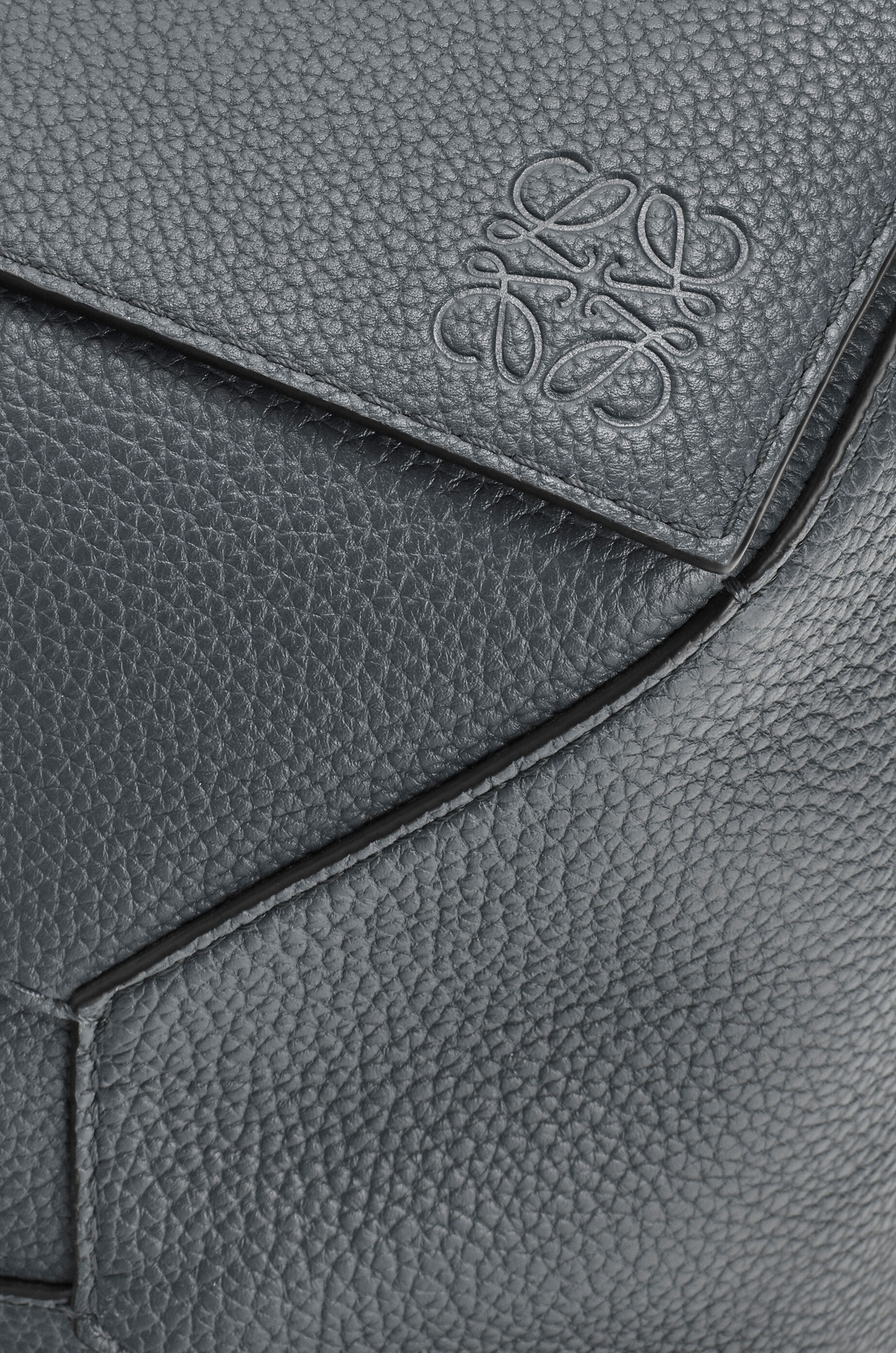 Large Puzzle Edge bag in grained calfskin - 7