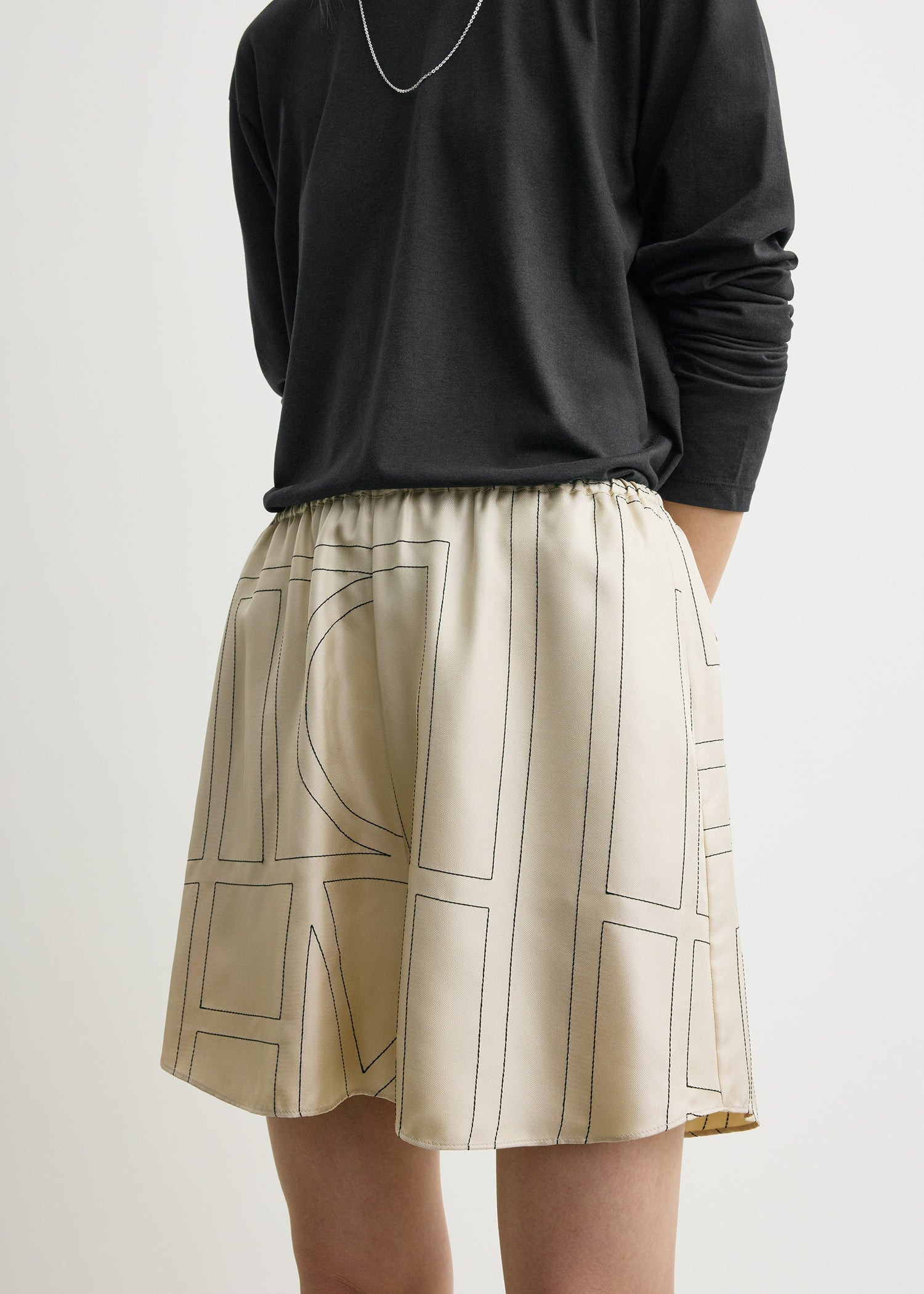Monogram silk pj shorts ivory - 5