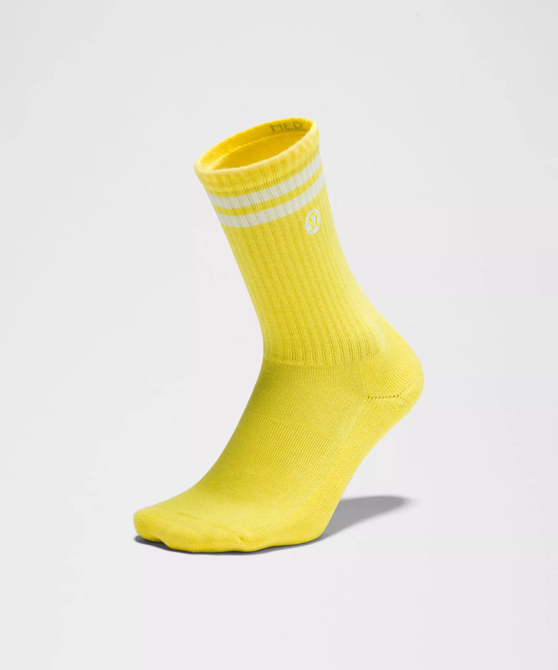 Unisex Daily Essential Crew Socks *Stripe 3