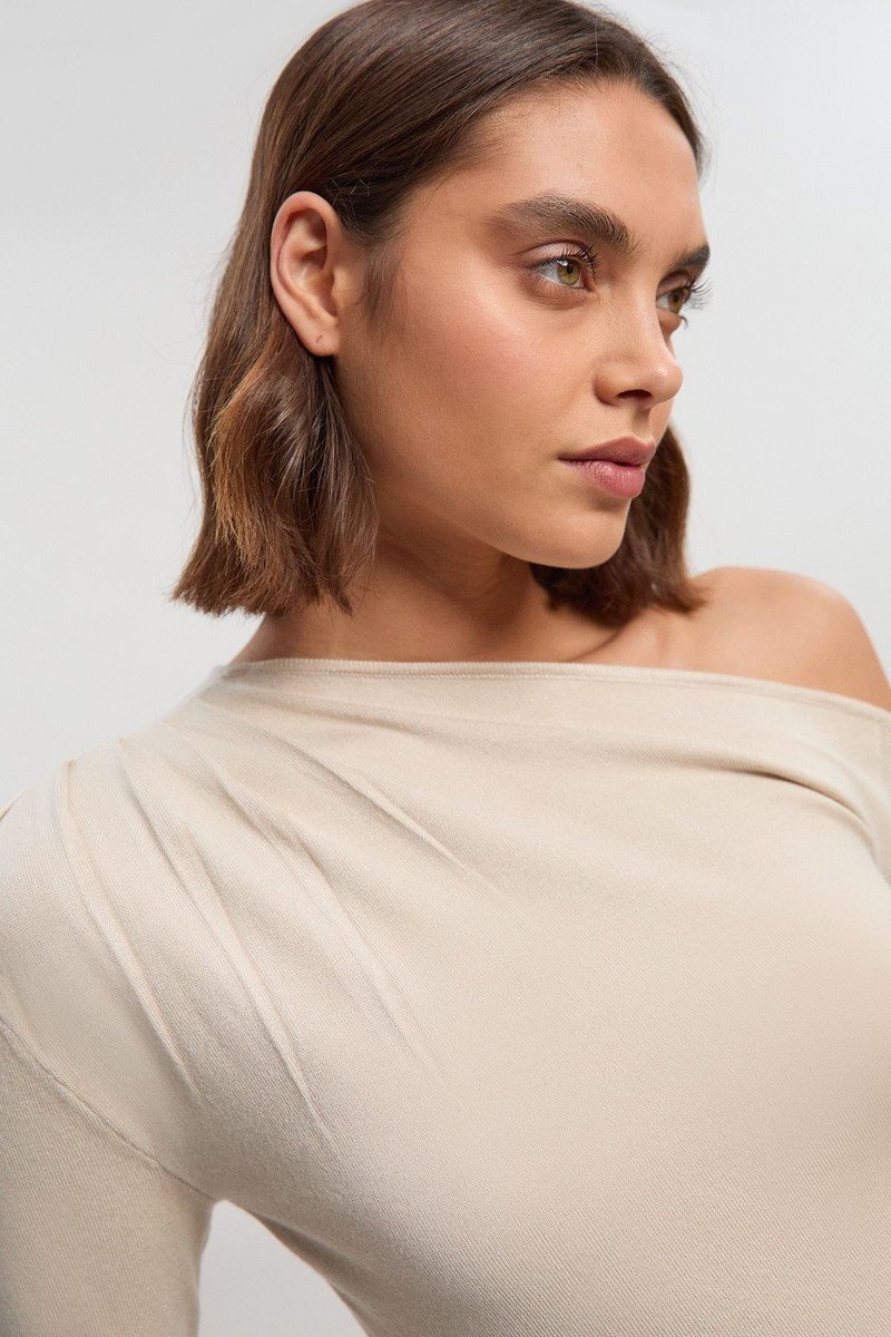 Viscose Blend Asymmetric Jumper 3