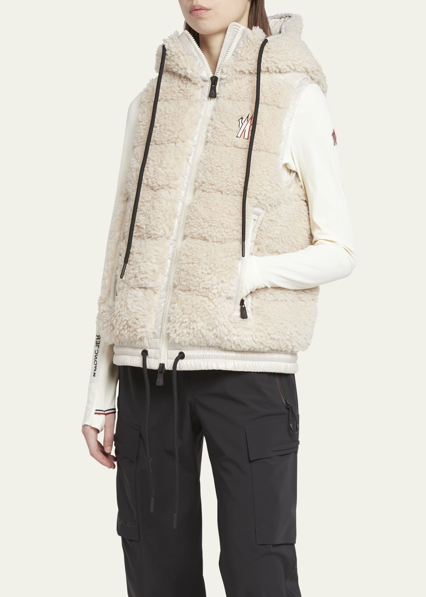 【MONCLER GRENOBLE】GILET REVERSIBILE ★フリースベスト MONCLER GRENOBLE 2023春夏新作メンズ リバーシブルベスト