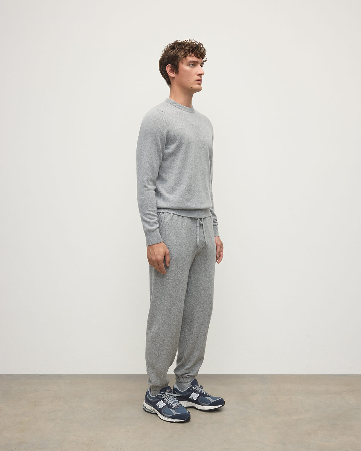 Tapered Cashmere Grey Joggers - 3