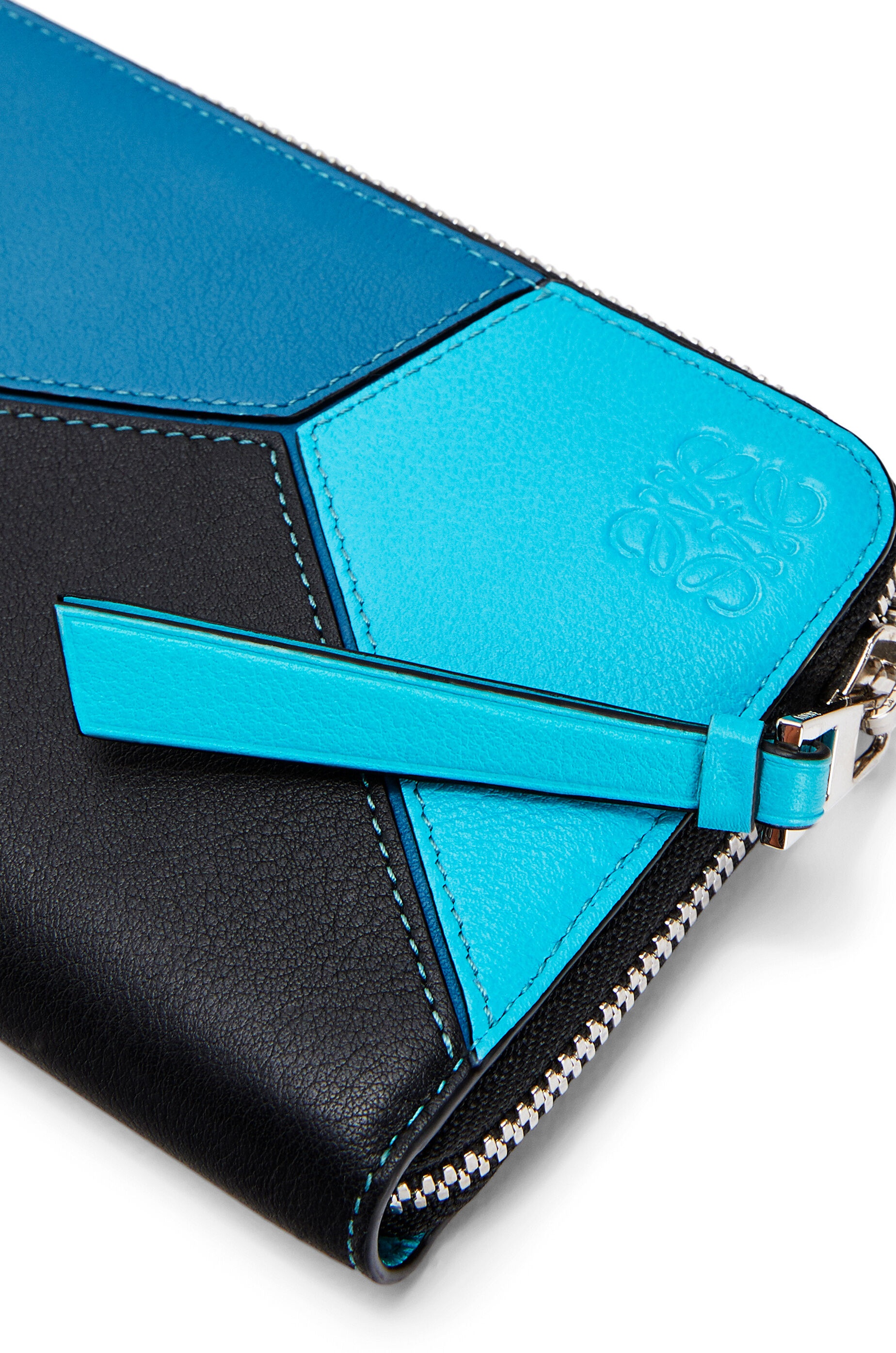 Puzzle zip around wallet in classic calfskin - 5