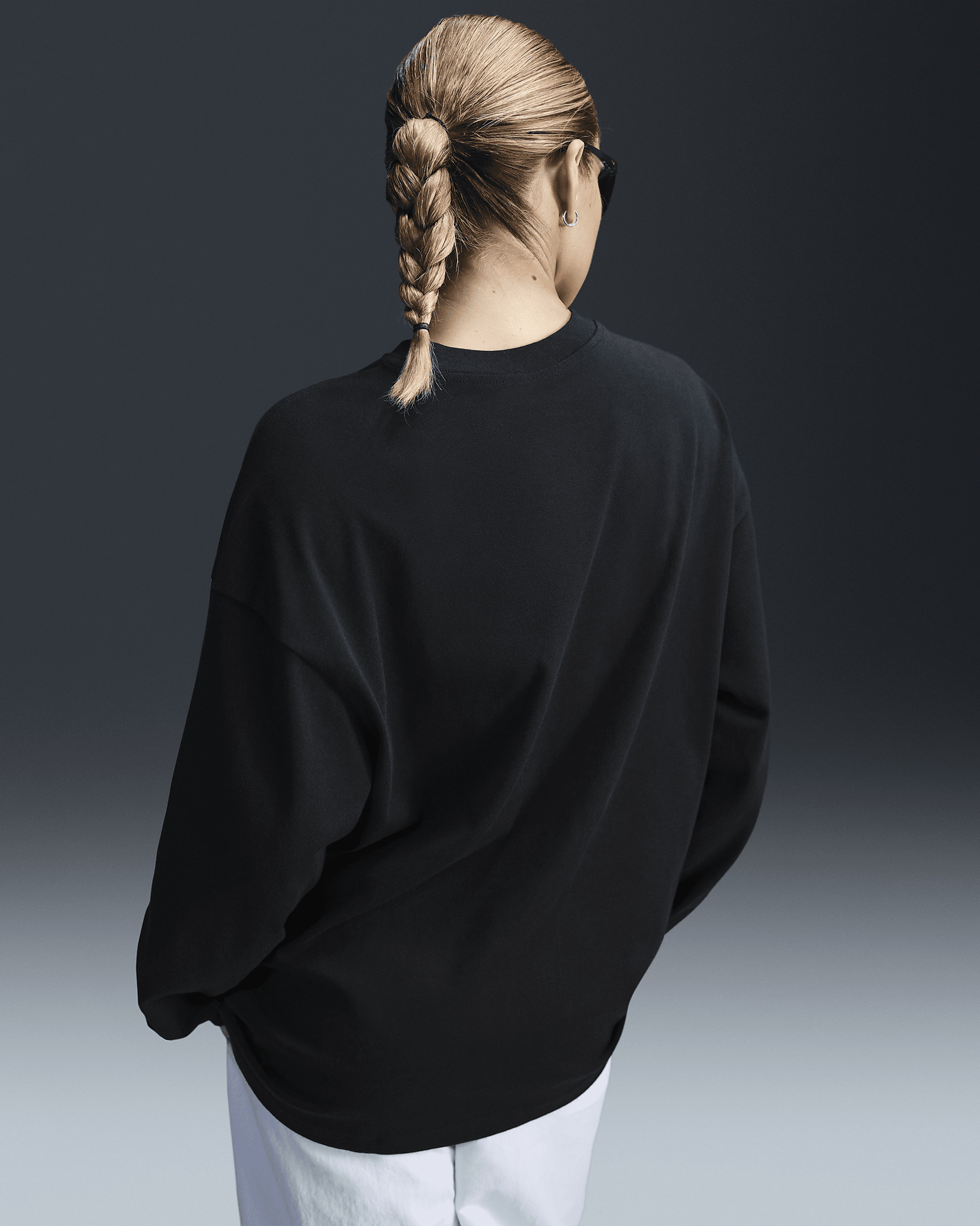 Nike Sportswear Essential Women's Oversized Long-Sleeve T-Shirt - 2