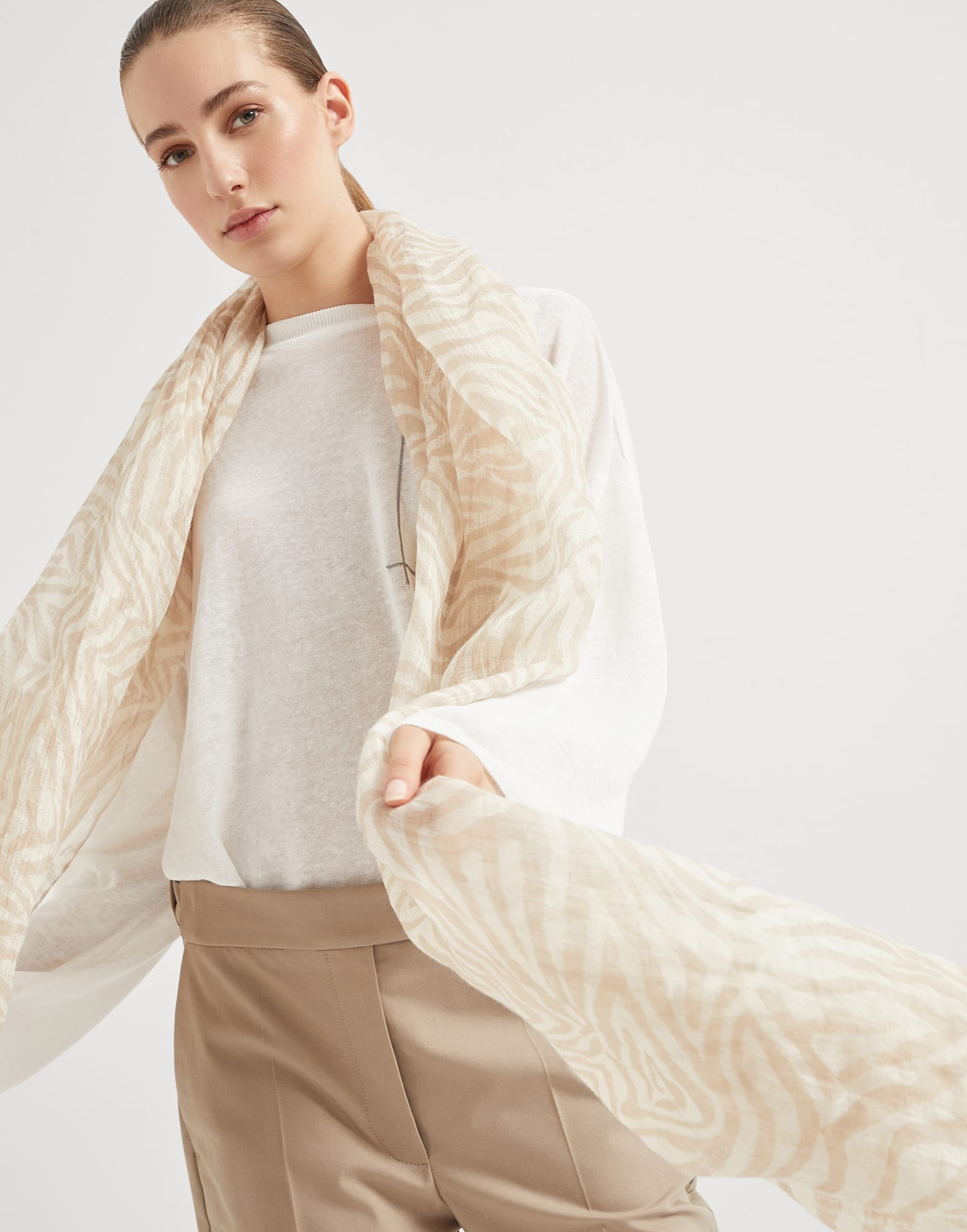 BRUNELLO CUCINELLI Ethnic print linen scarf カシミア Brunello Cucinelli Ethnic Print Linen Scarf | Saks Fifth Avenue