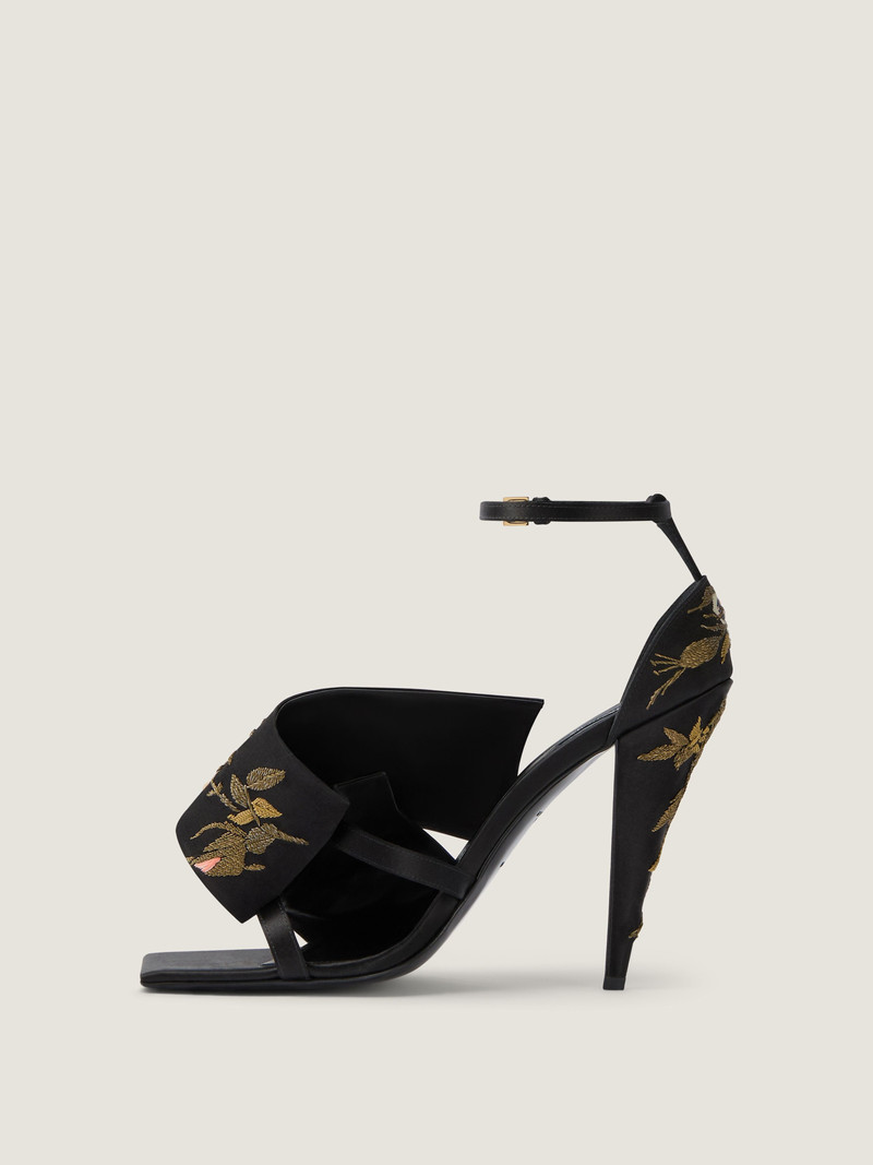 SLICED SQUARE HEELED SANDALS WITH FLORAL EMBROIDERIES 4