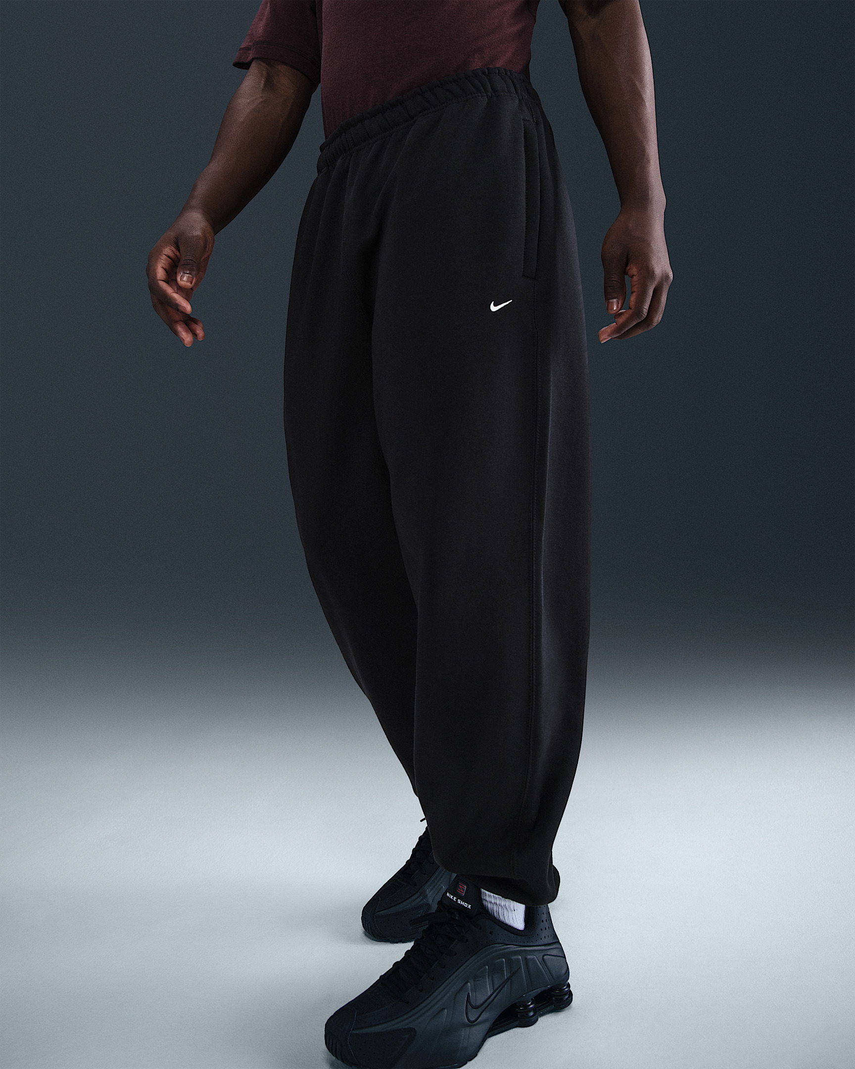 Nike Solo Swoosh Men's Cuffed Fleece Pants - 2