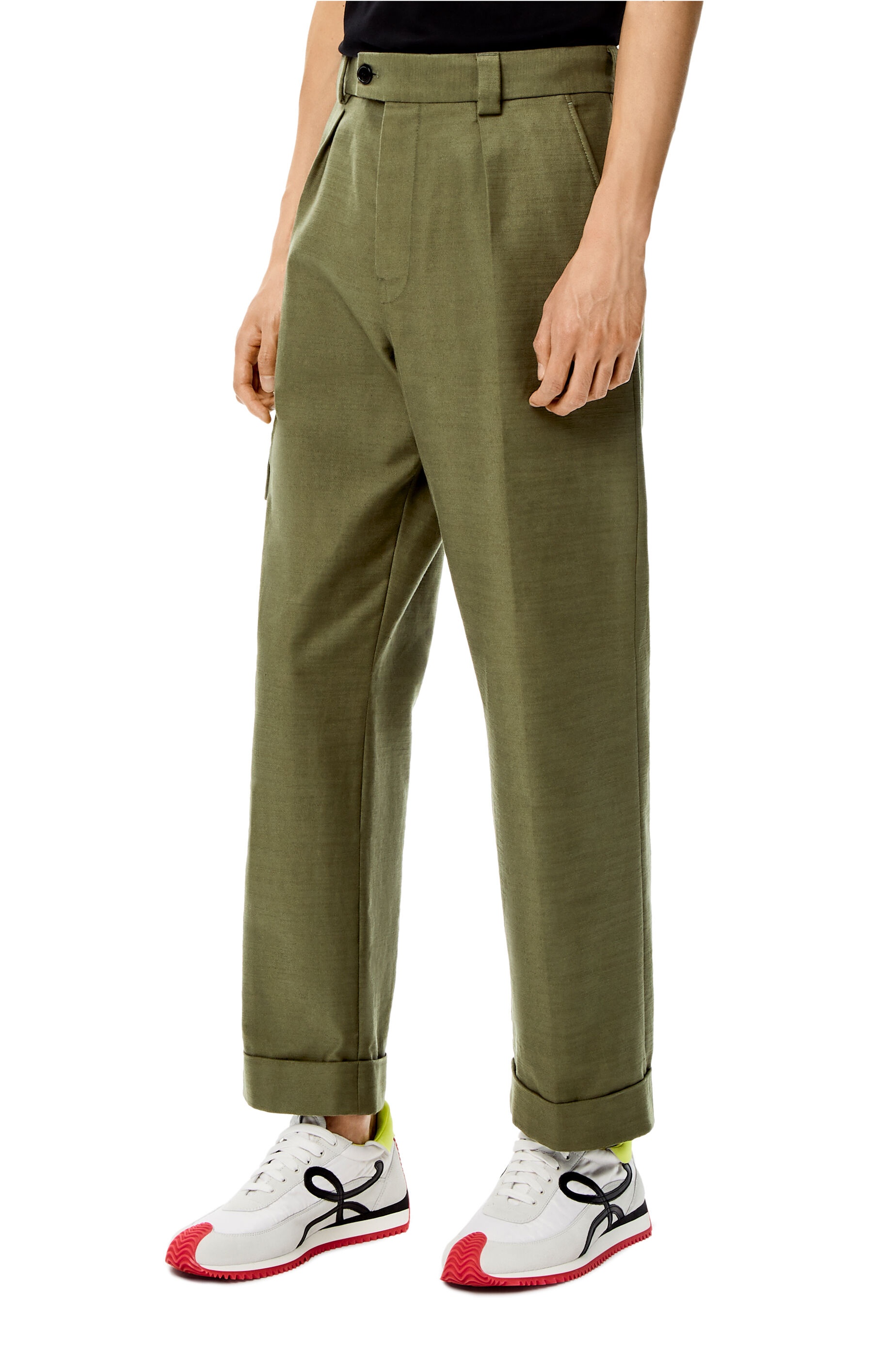 Cropped cargo trousers in cotton - 3