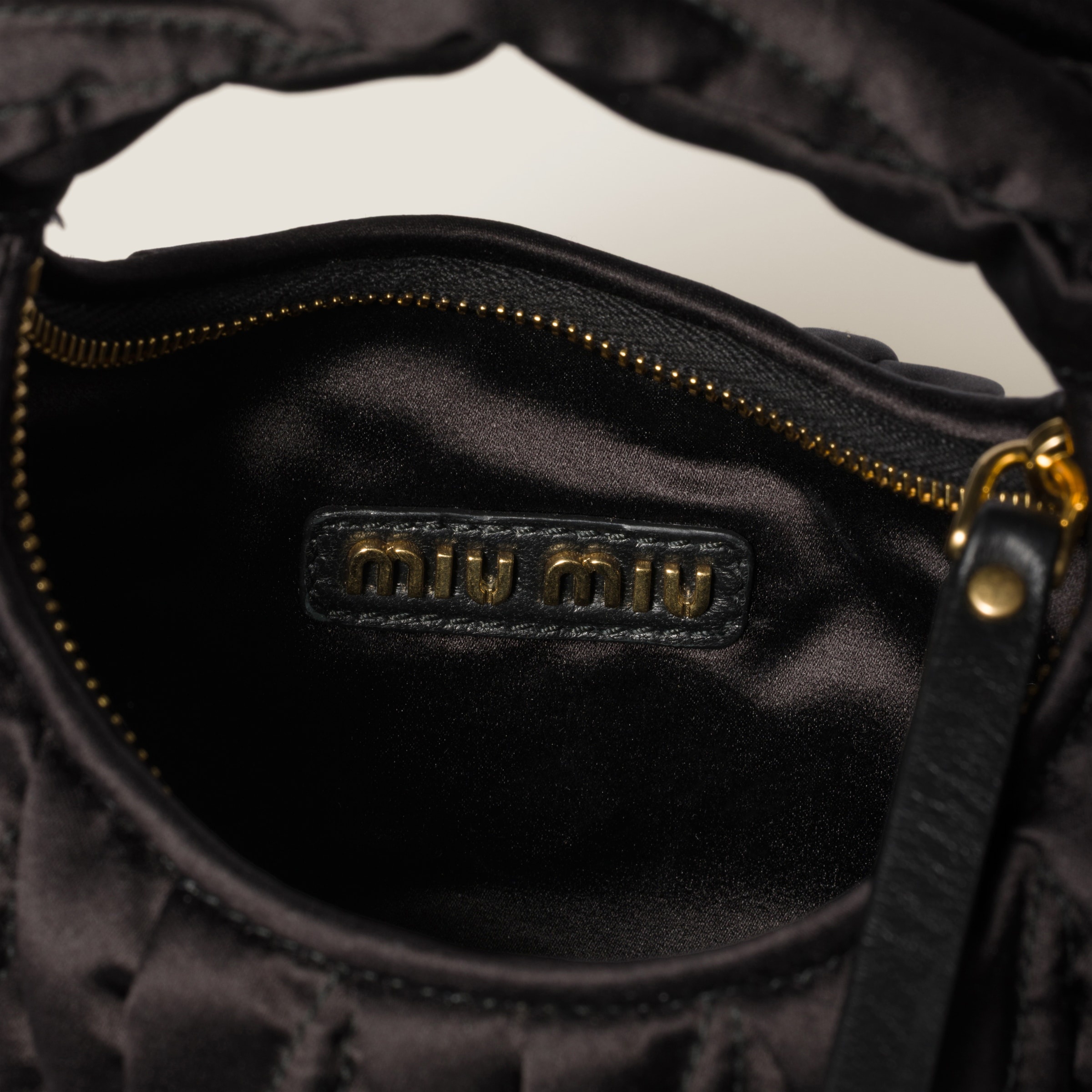 Wander matelassé silk mini-bag - 4