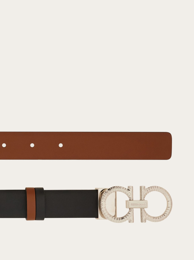 FERRAGAMO Reversible and adjustable belt with hammered Gancini outlook