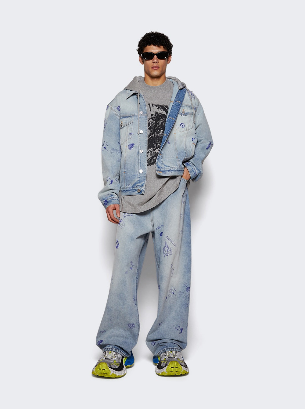 Scribbled Baggy Jeans Light Blue - 2