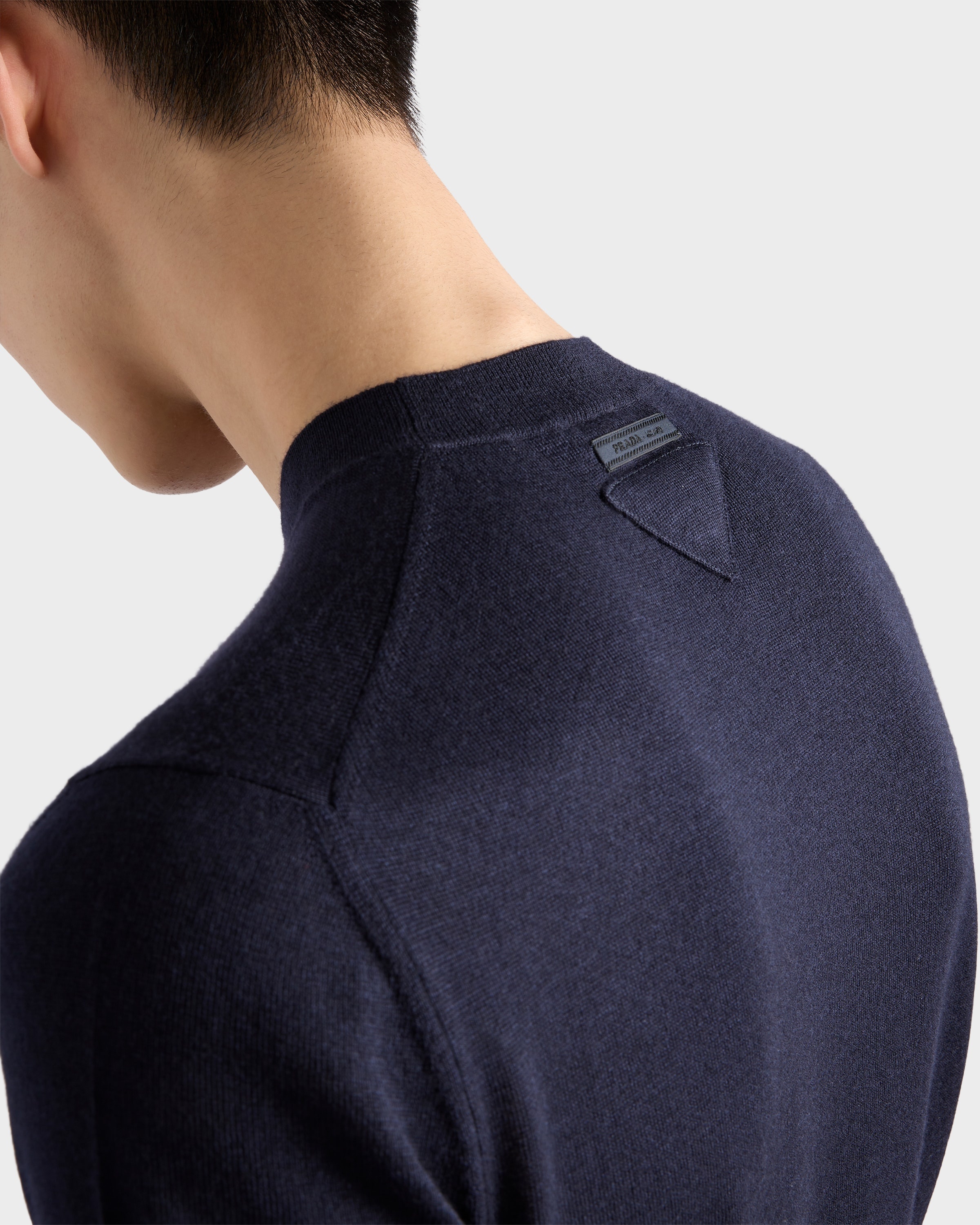 Short-sleeved cashmere and silk sweater - 6