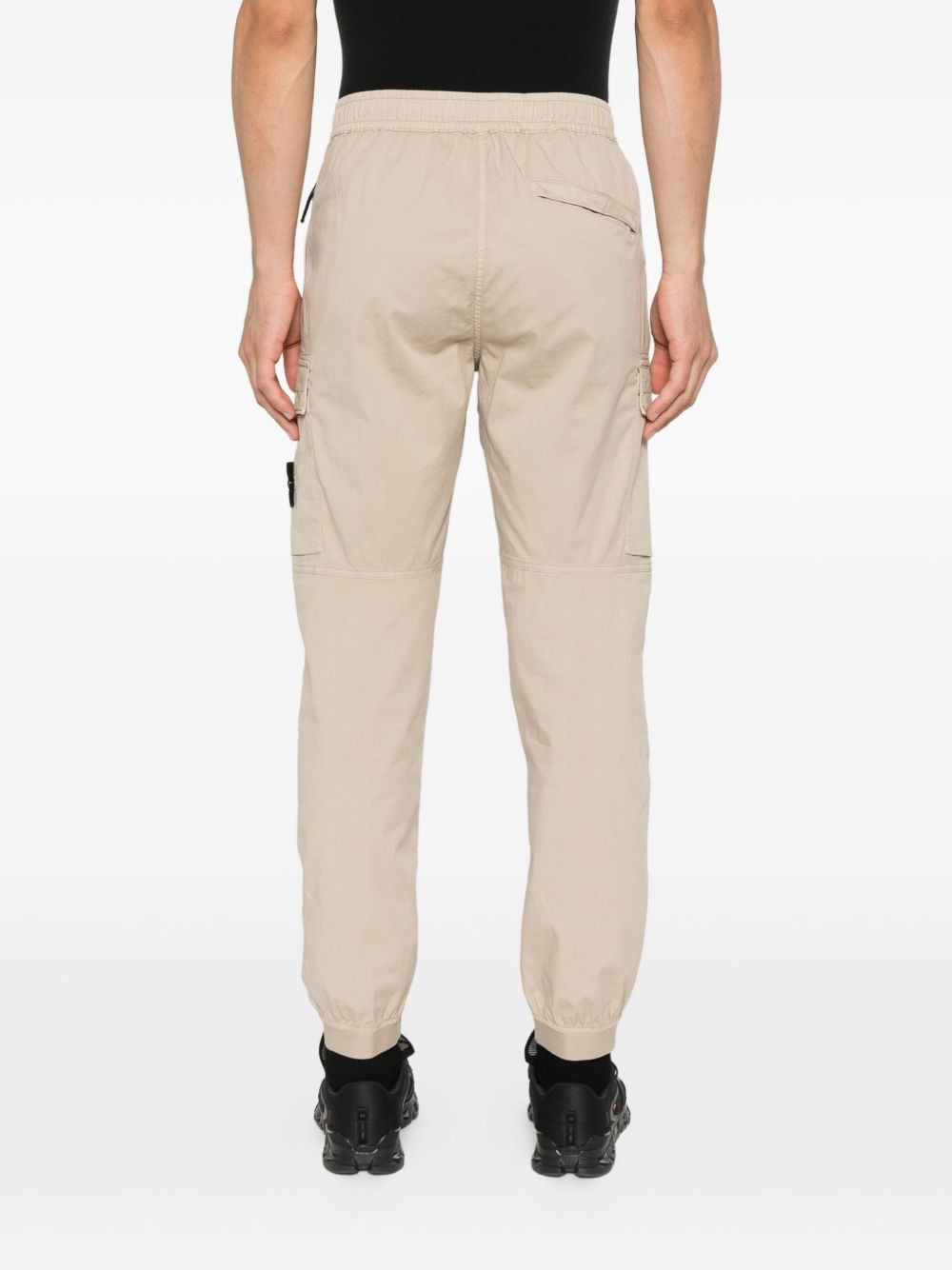 cargo-pocket cuffed trousers - 4