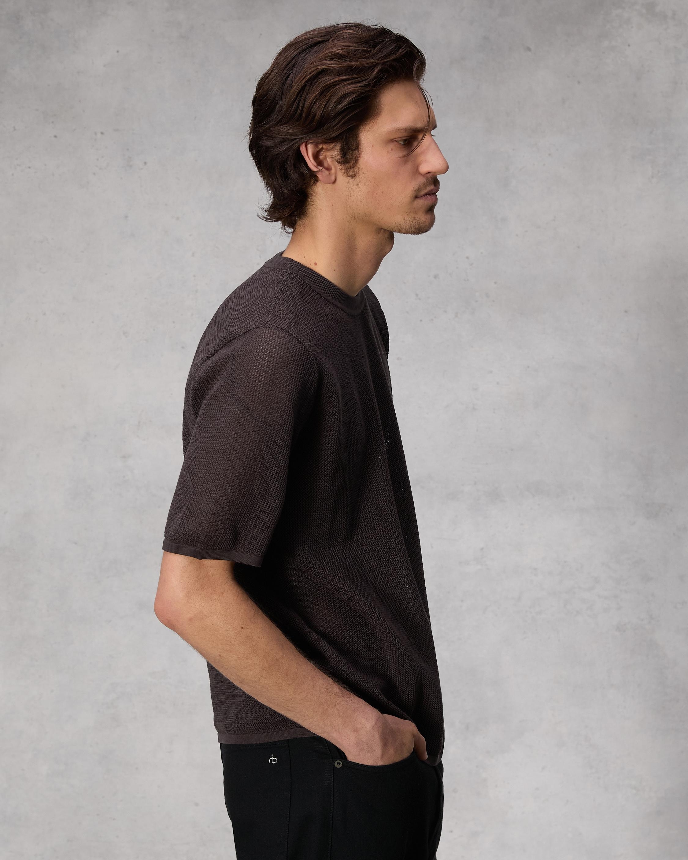 Payton Tee
Cotton T-Shirt - 4