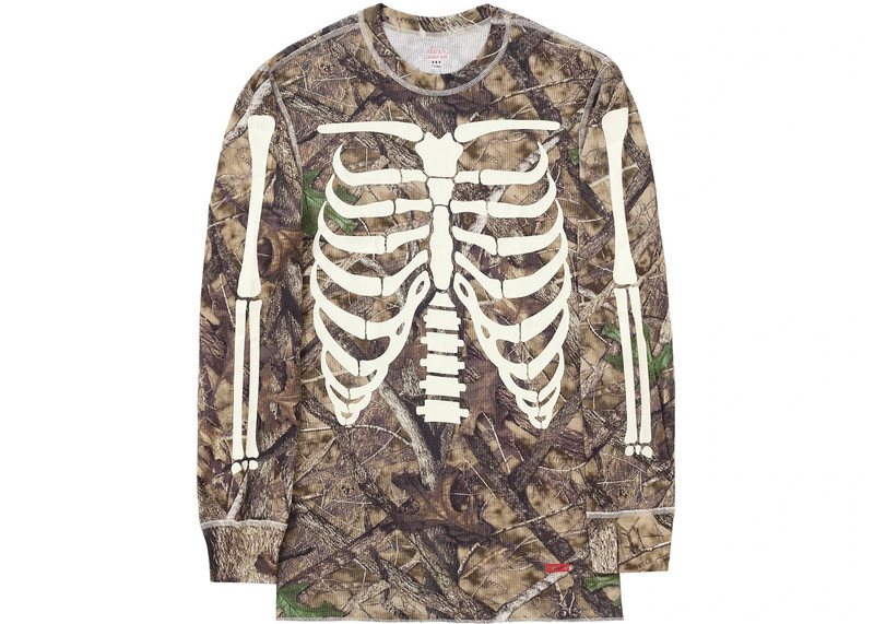 Supreme Supreme Hanes Bones Thermal Crew 1 Pack Woodland Camo outlook