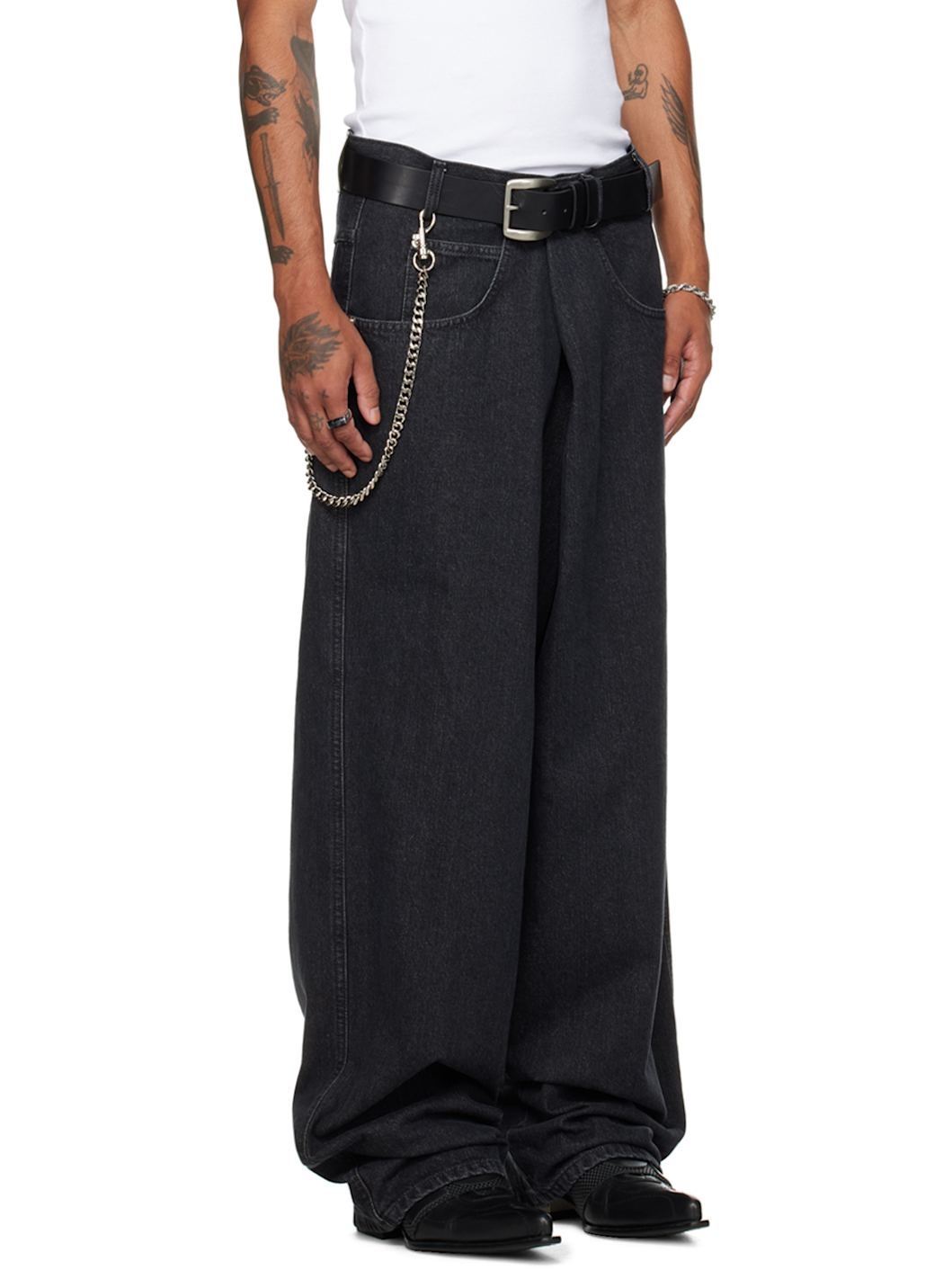 Black Unisex Pleated Front Jeans - 2