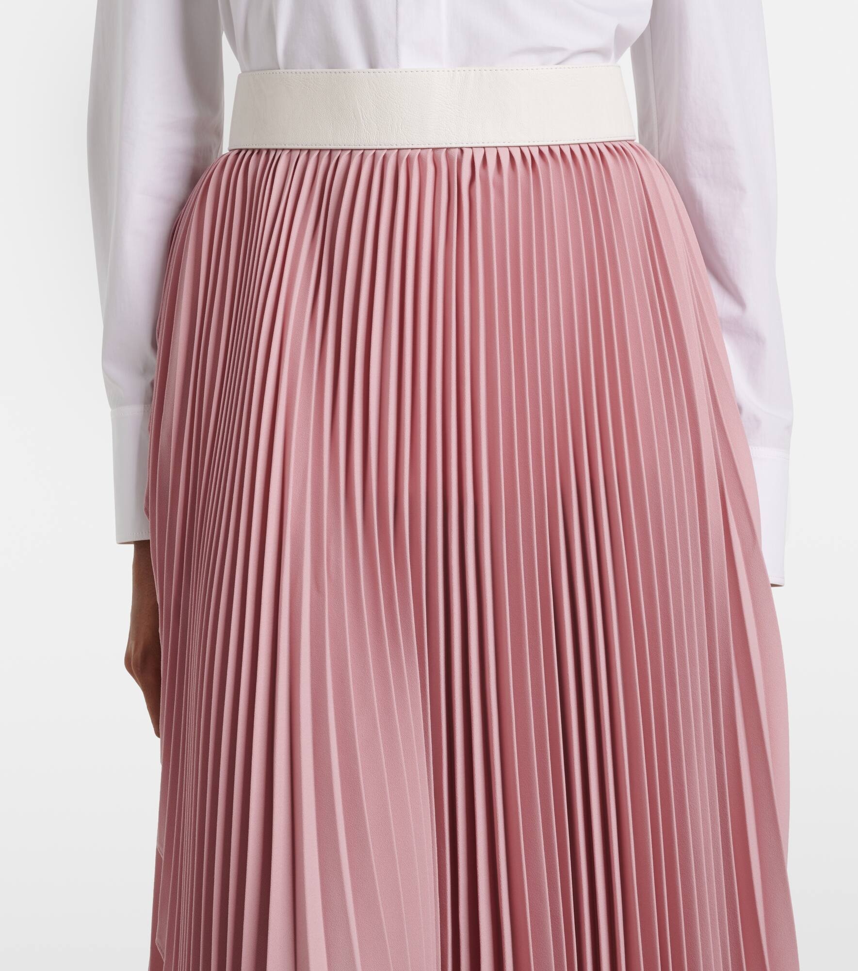 Leather-trimmed plissé maxi skirt - 4