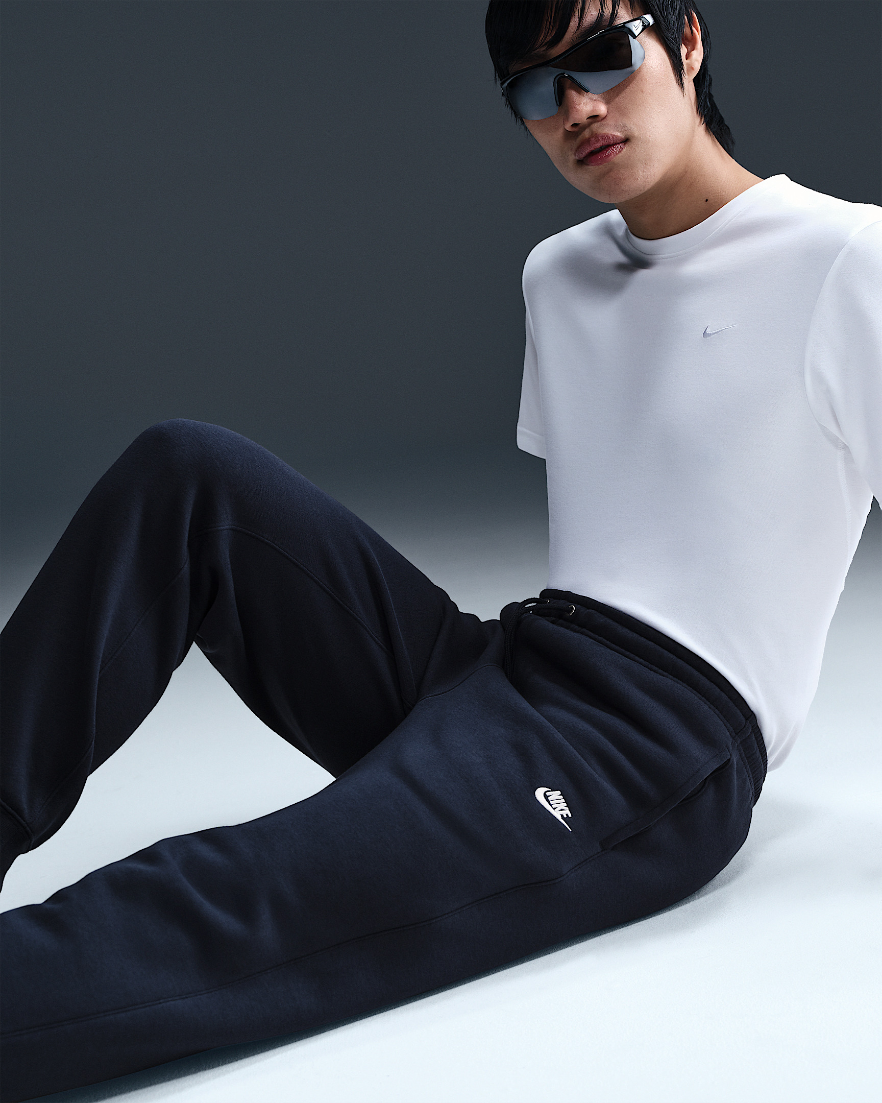 Nike Club Men's Joggers - 5