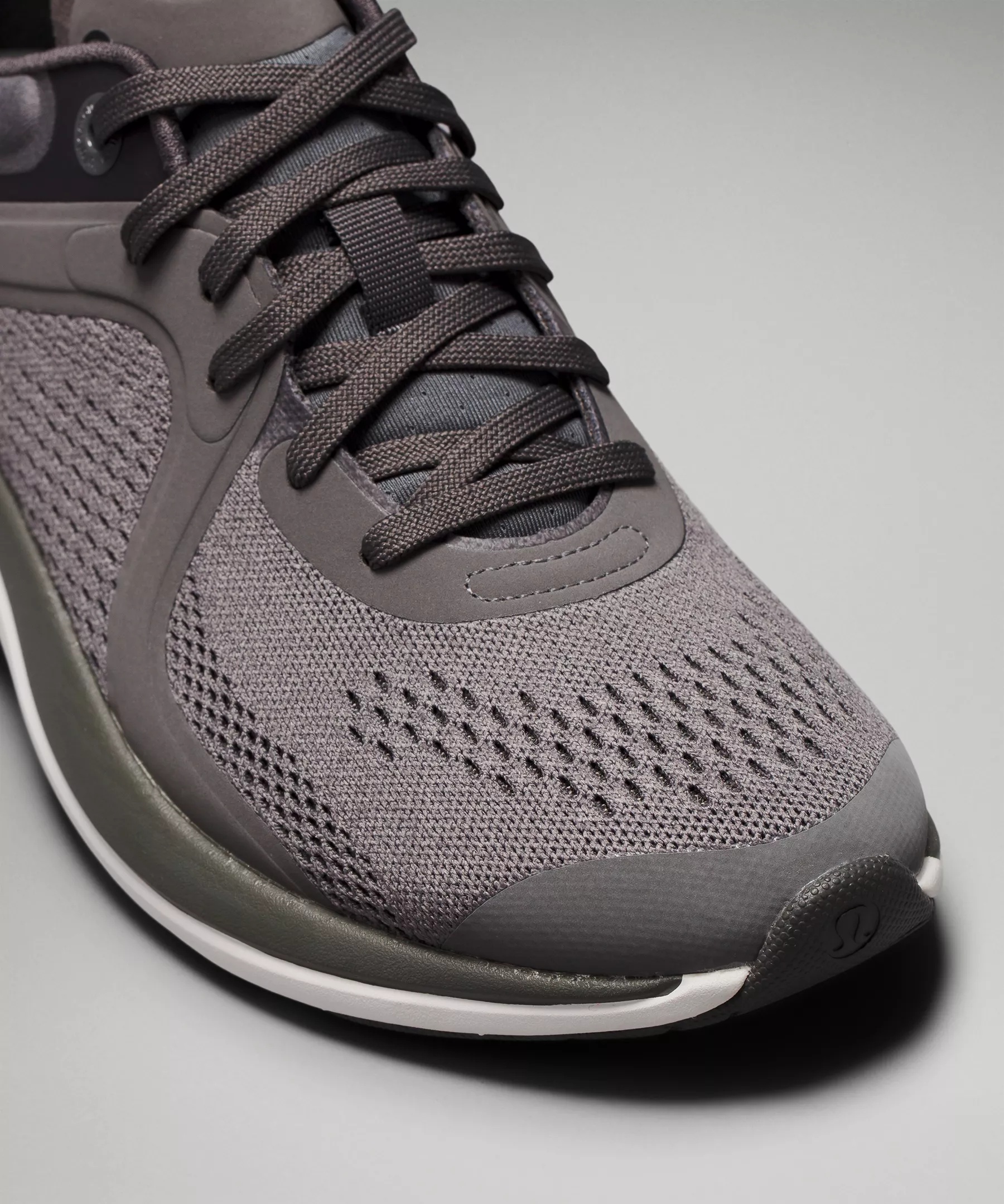 chargefeel Low Women's Workout Shoe - 8