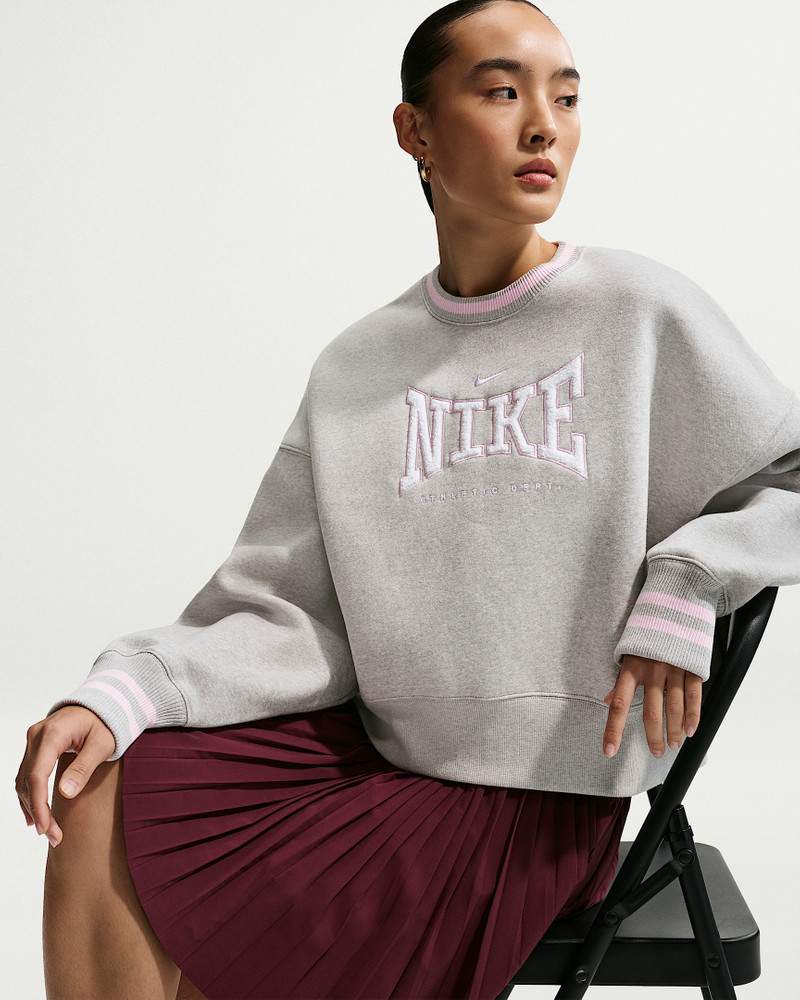Nike Sportswear Phoenix Fleece Women's Oversized Crew-Neck Sweatshirt 3