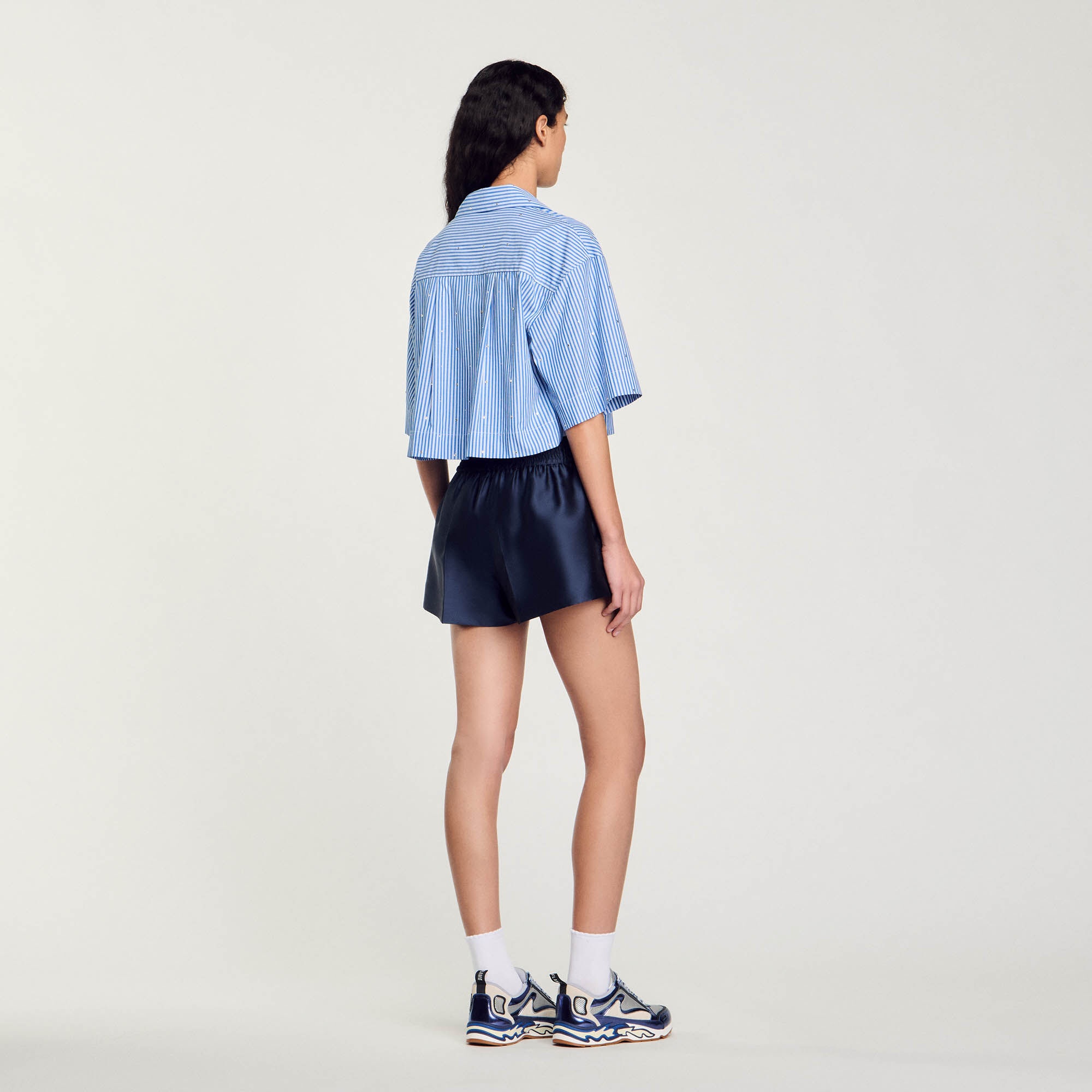 SHORT-SLEEVED RHINESTONE SHIRT - 6
