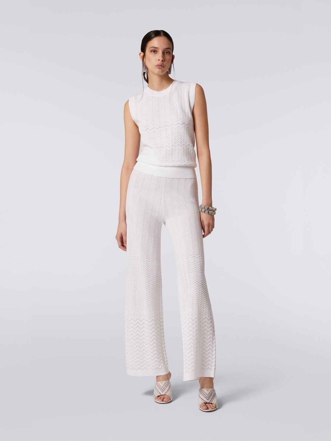 Sleeveless cotton and viscose top with tone-on-tone zigzag - 2