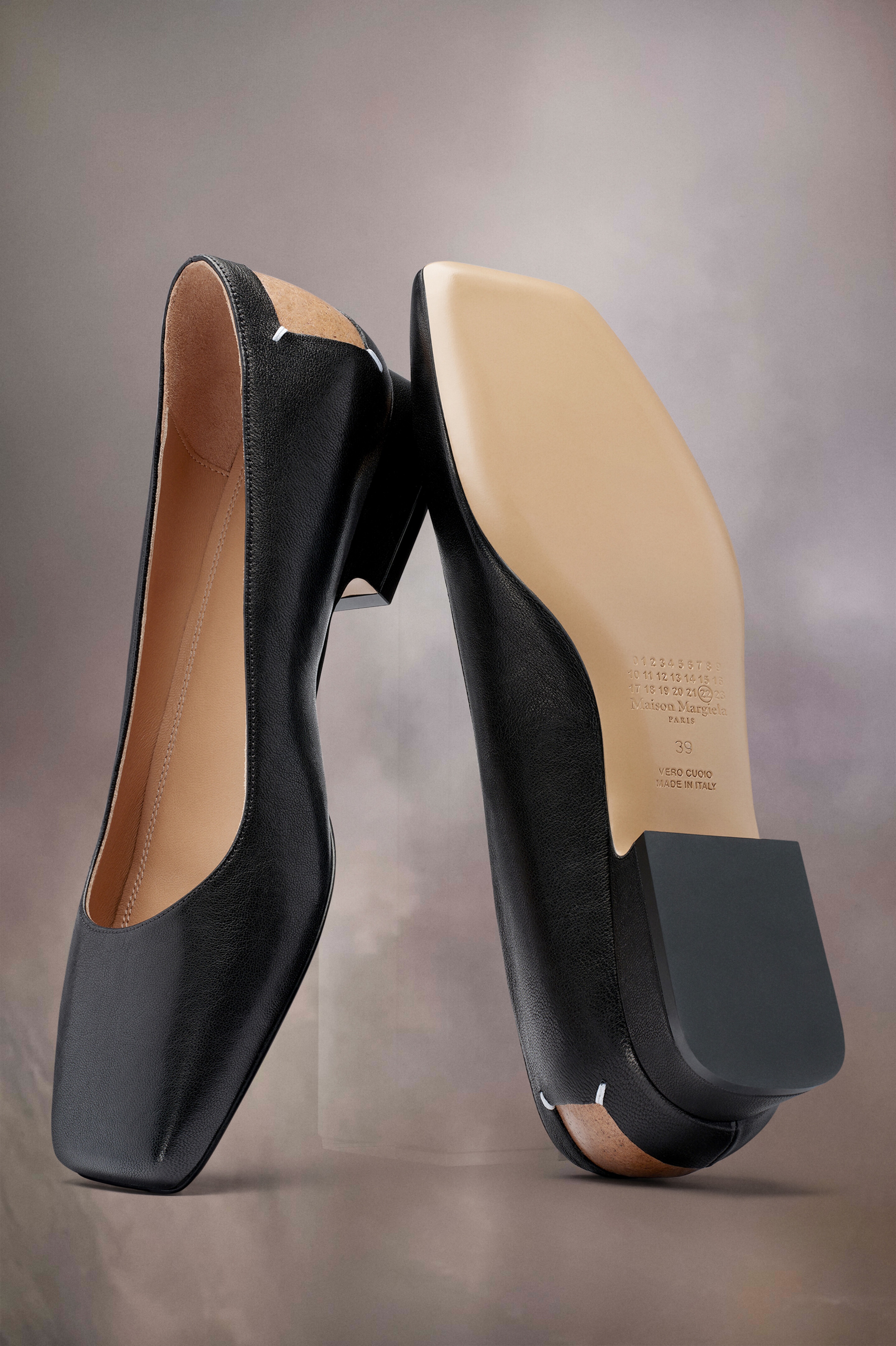 【MAISON MARGIELA】 4 STITCHES BALLERINA Maison Margiela Décortiqué four-stitch Ballerina Shoes