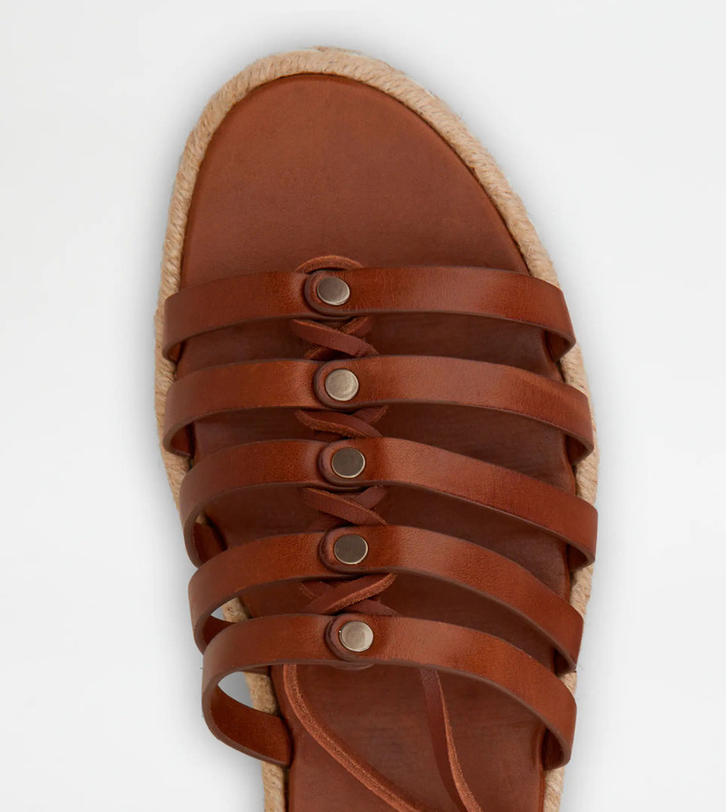SANDALS IN LEATHER - BROWN 3