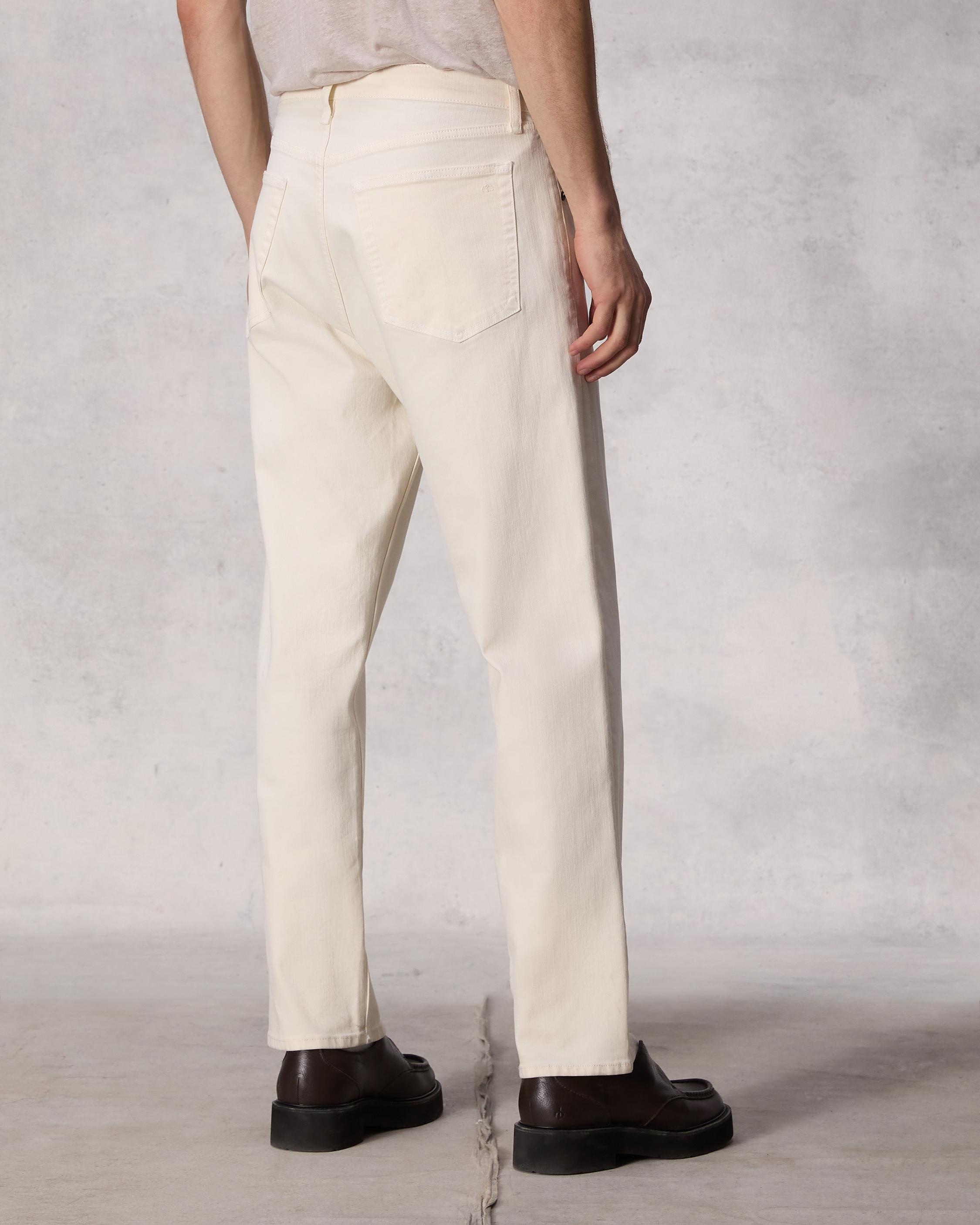 Fit 4 - Ecru
Straight Fit Aero Stretch Jean - 4