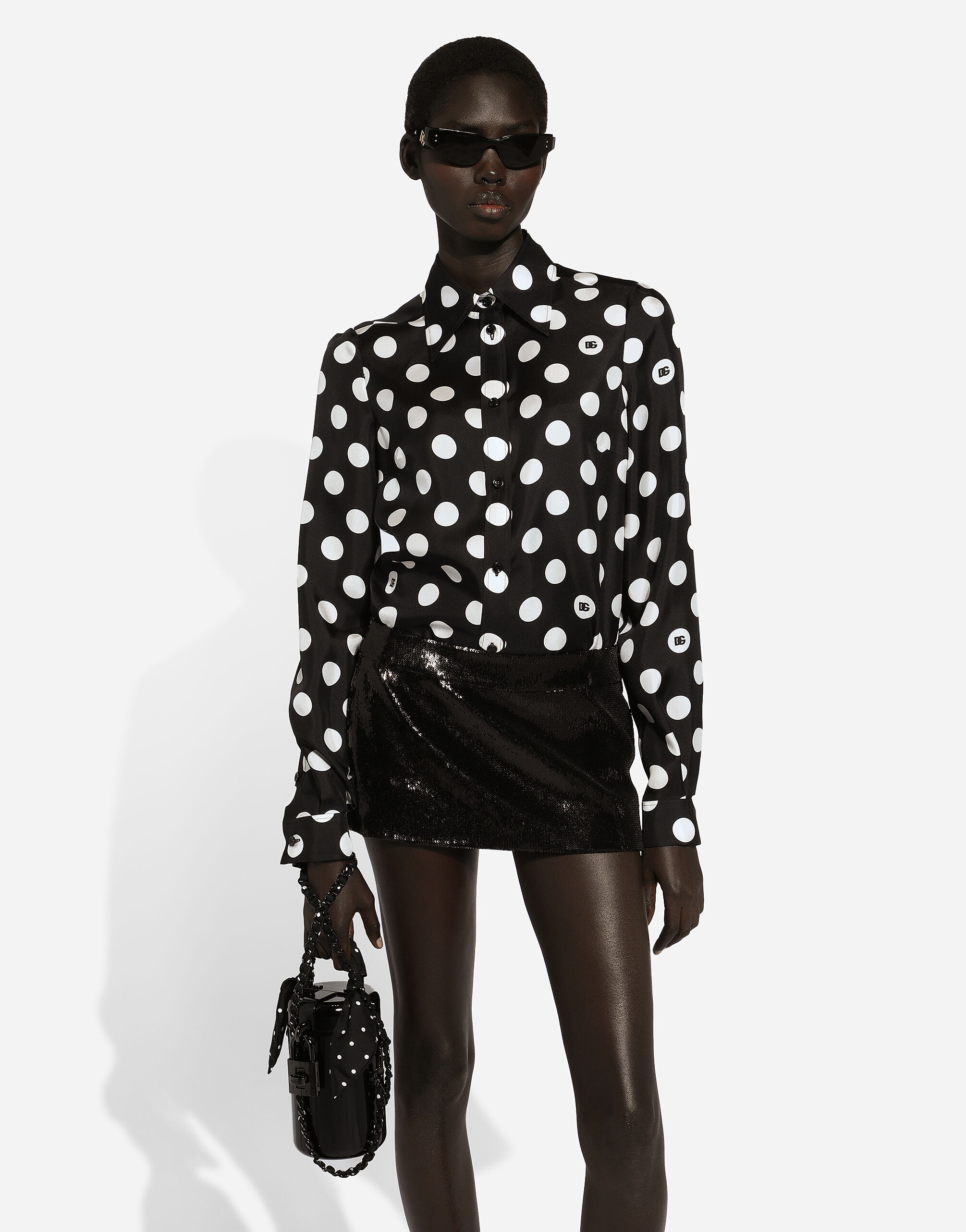 Miniskirt with micro-sequin embellishment - 4