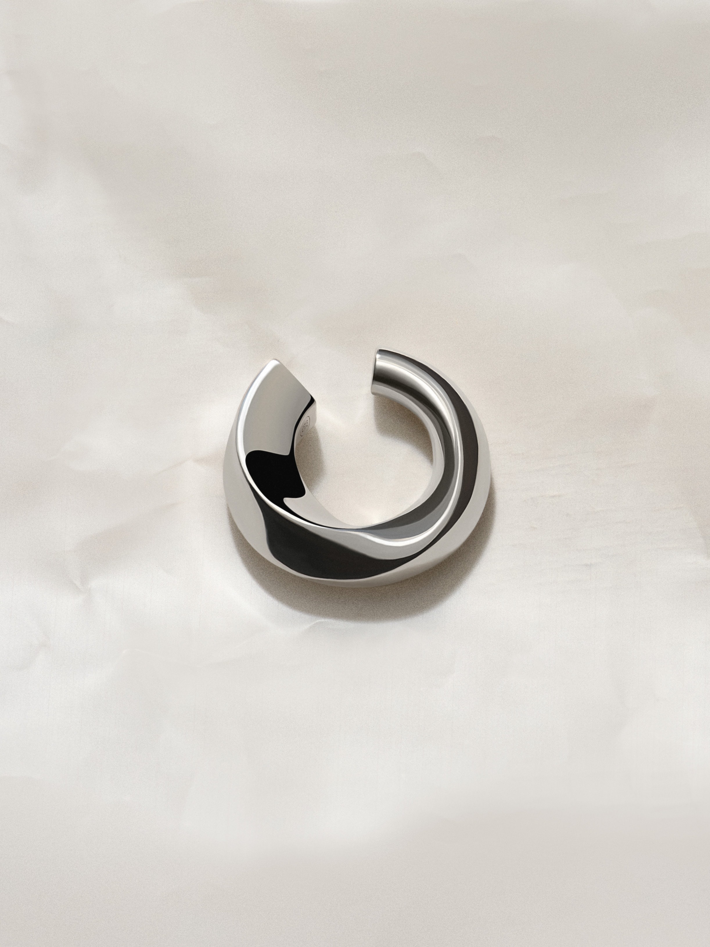The Tourni ear cuff - 3