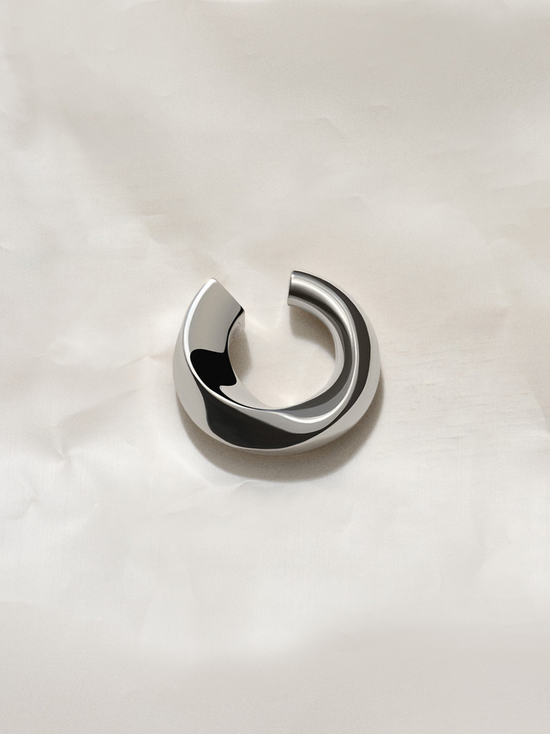 The Tourni ear cuff 3