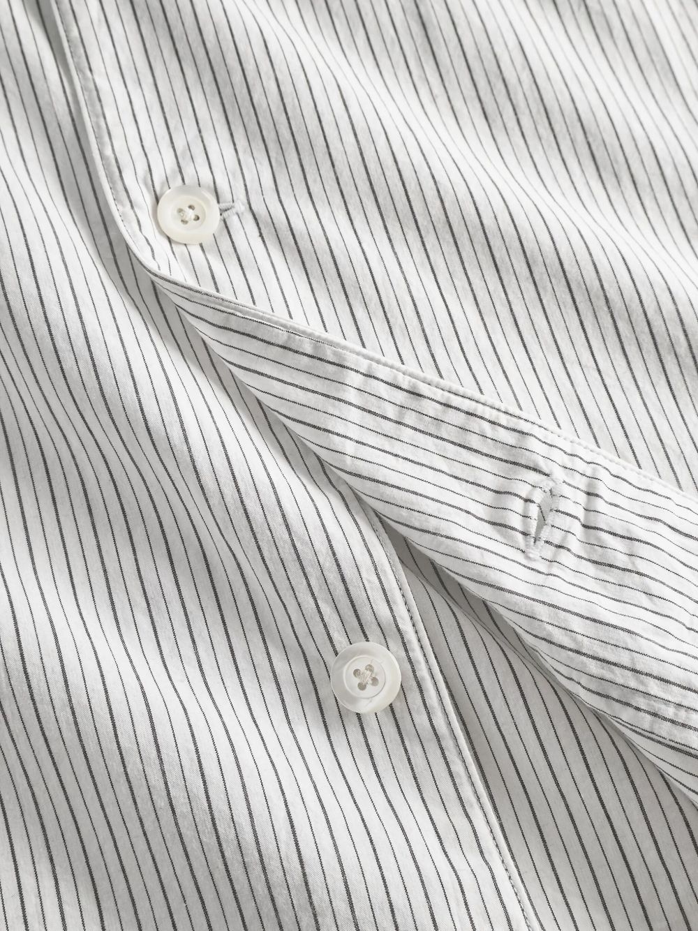 striped short-sleeve shirt - 4