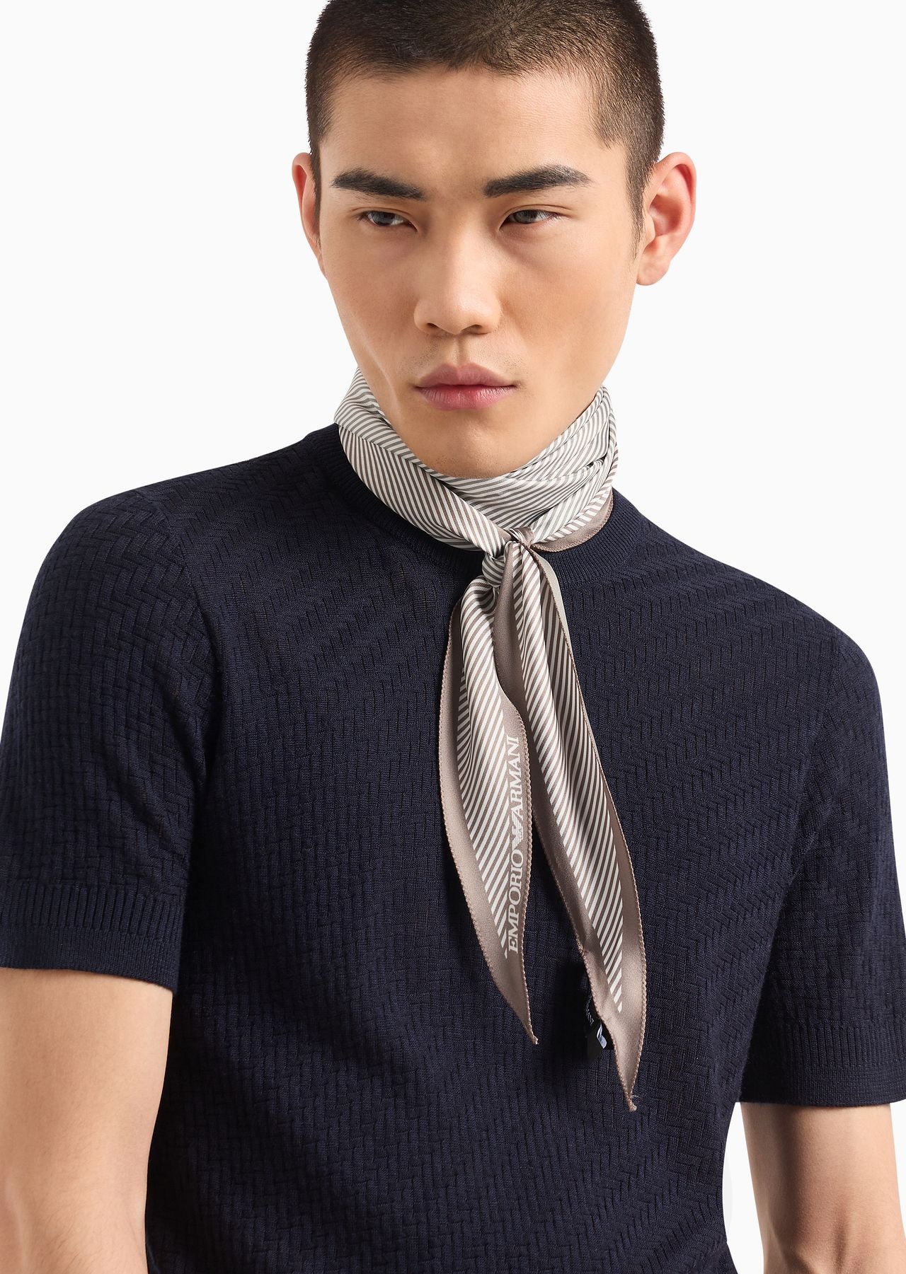 Foulard with all-over print - 5