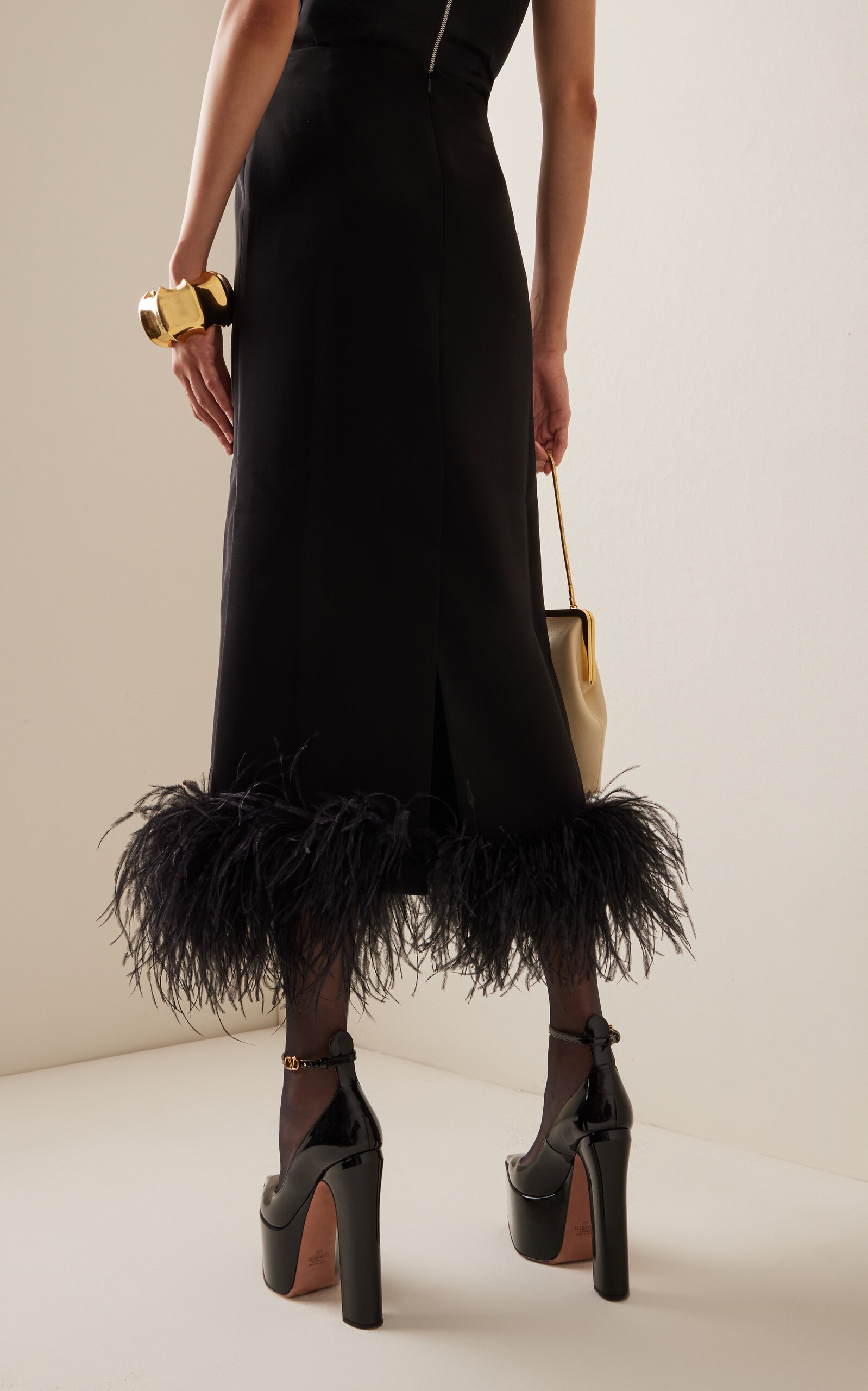 Petya Feather-Trimmed Crepe Midi Skirt black - 4