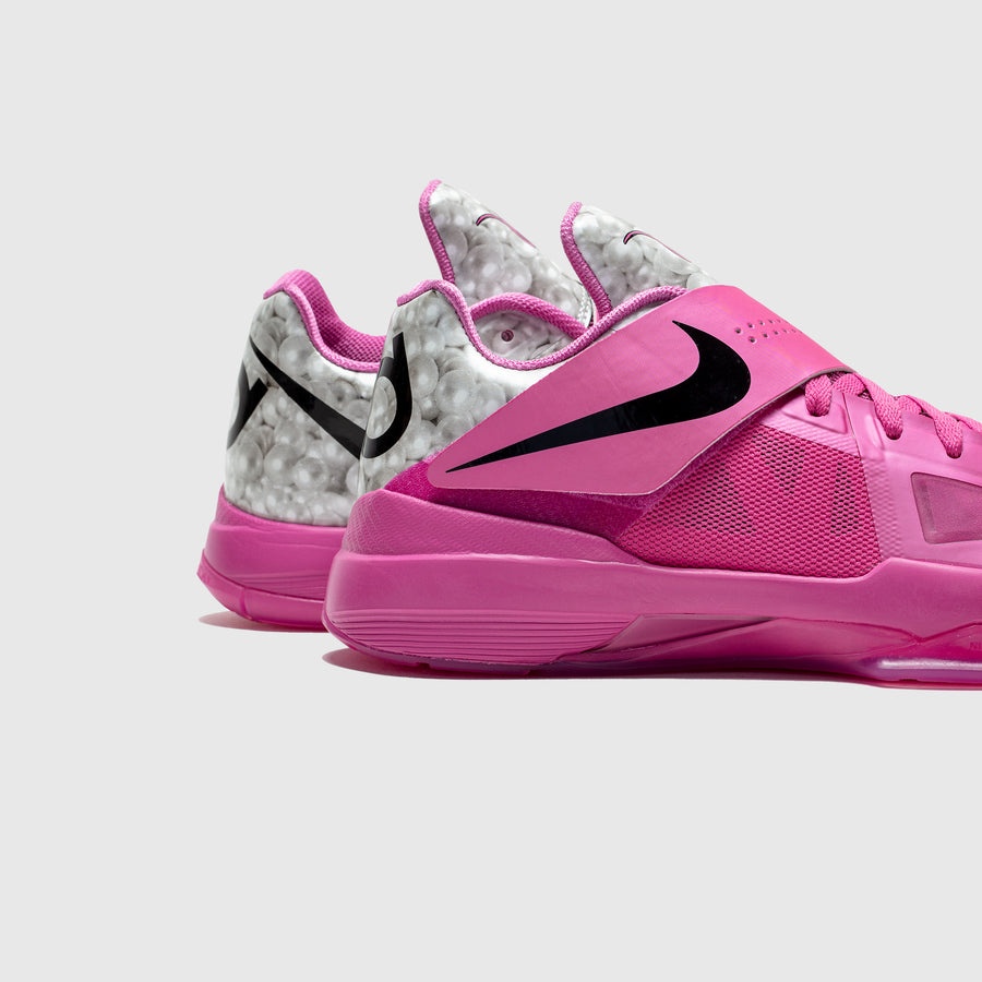 シューズ(男性用) Nike Zoom KD IV (AUNT PEARL) Amazon.com | NIKE Zoom Kd Iv Pink Fire Metallic Silver
