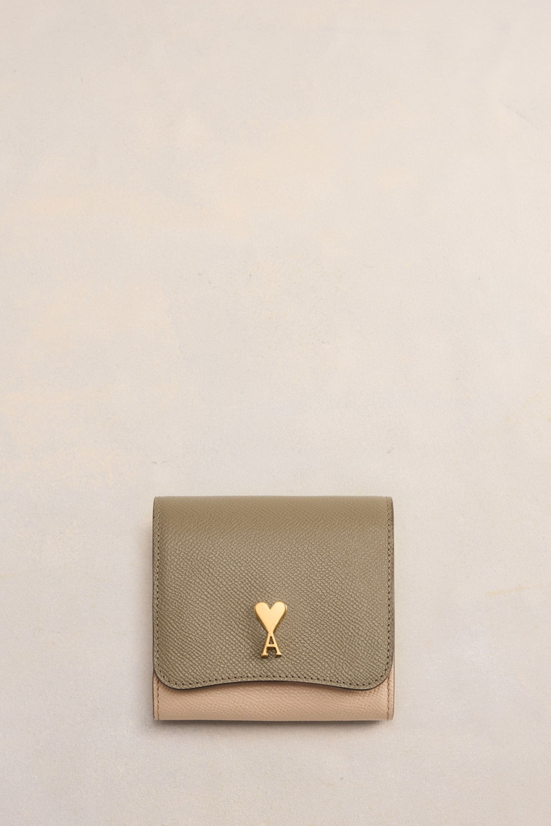 AMI Paris Paris Paris Compact Wallet outlook