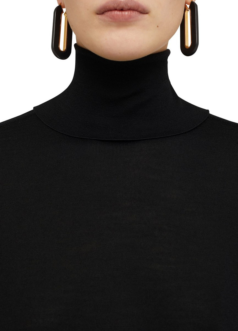 High-neck sweater 3
