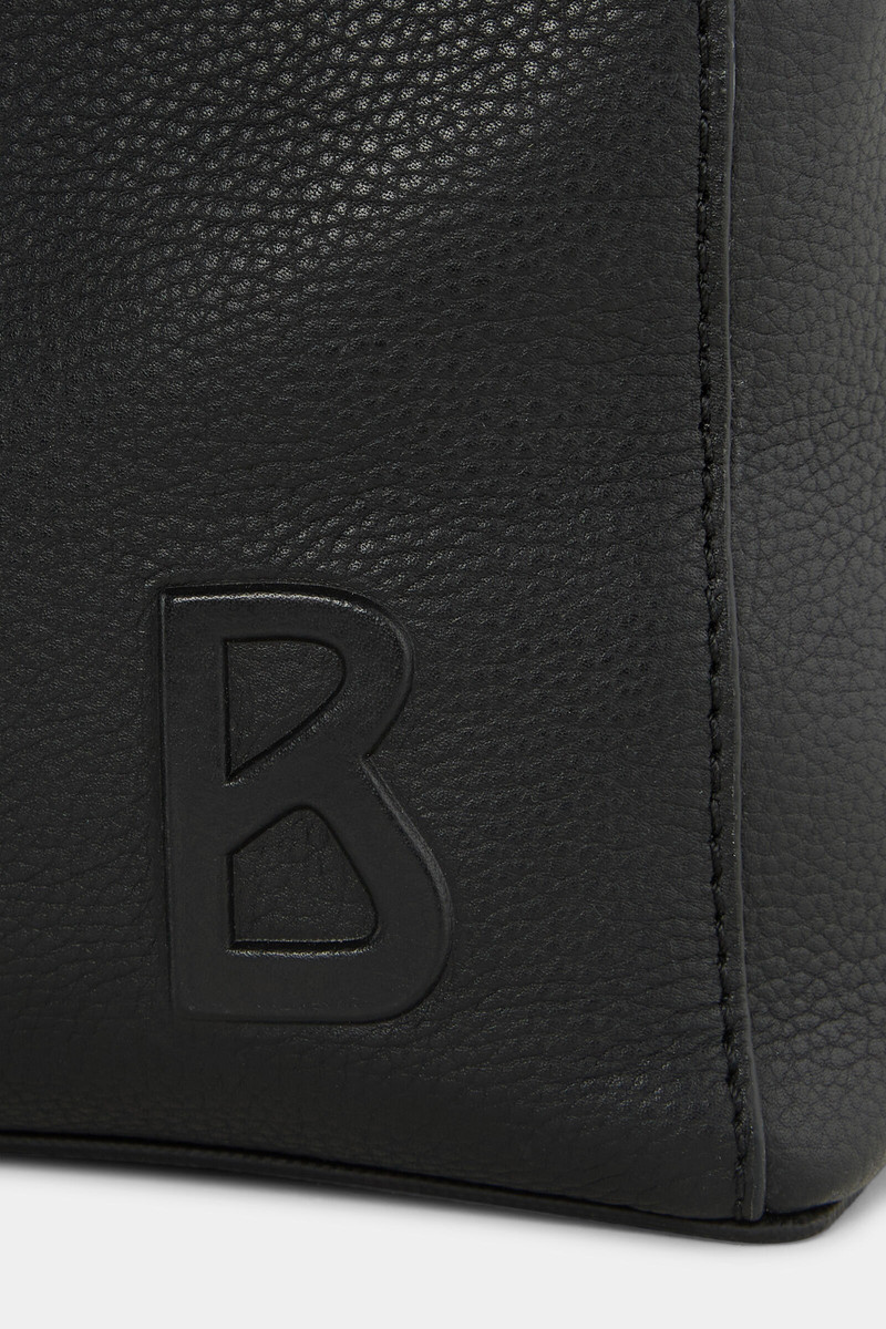 Kiroro Leon backpack in Black 6