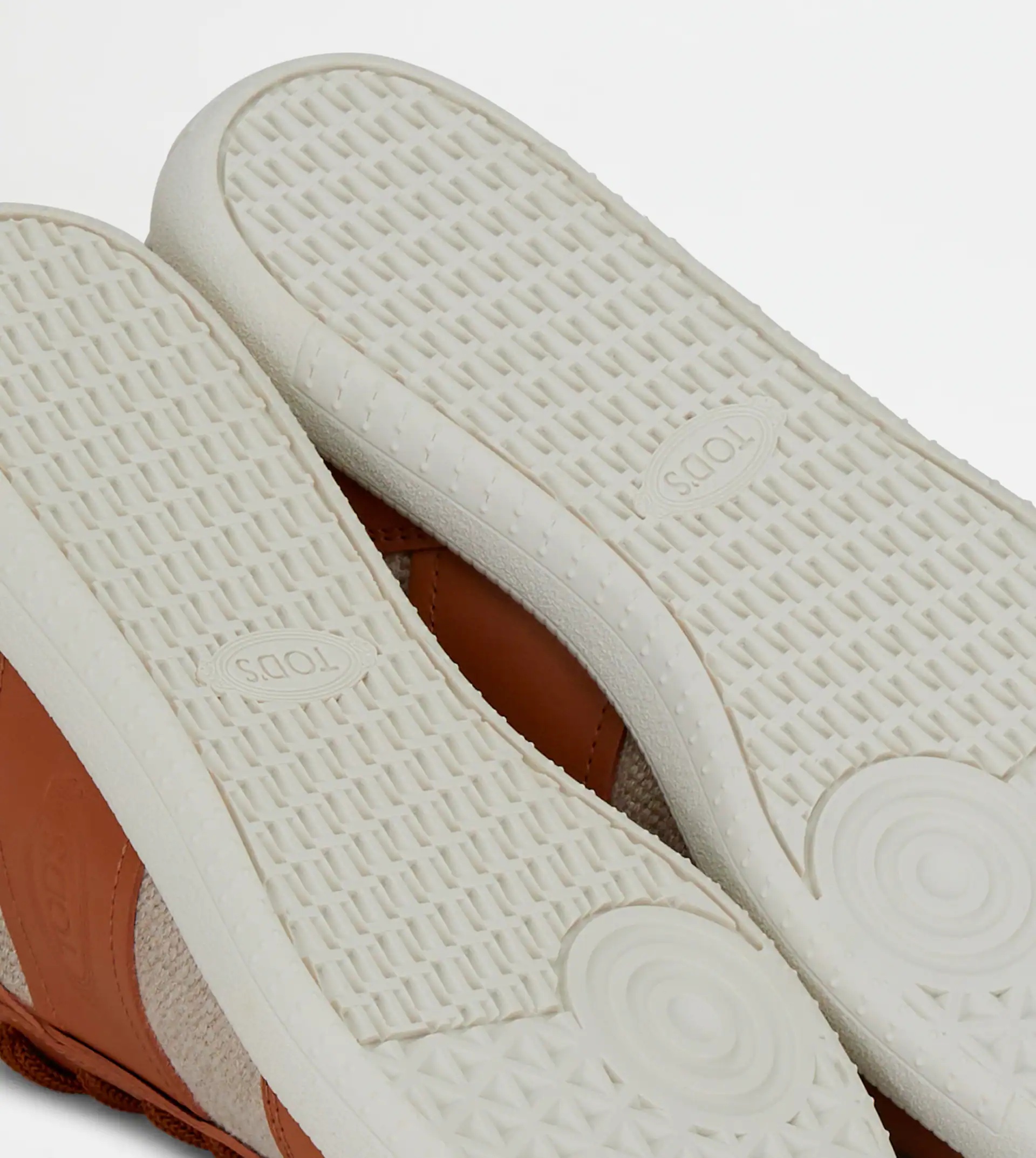TOD'S TABS SNEAKERS IN LEATHER - 4