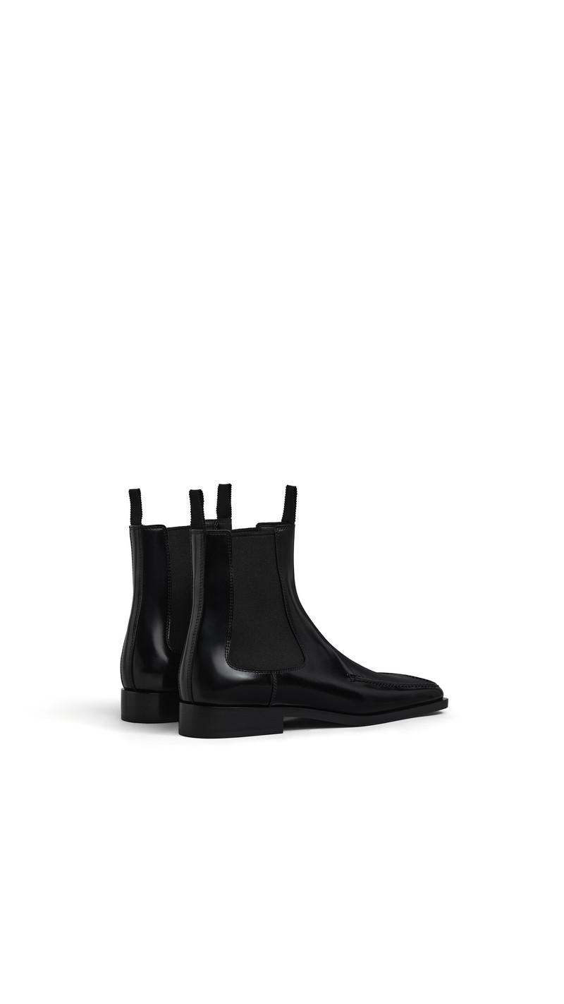 SQUARE LOAFER BOOTS IN LEATHER 3
